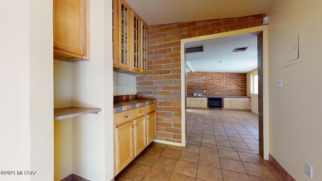 Wilshire Terrace - Residential