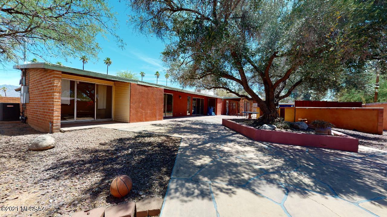 Wilshire Terrace - Residential