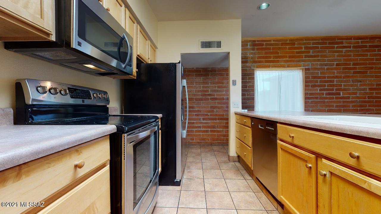 Wilshire Terrace - Residential