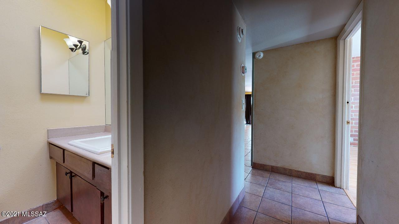Wilshire Terrace - Residential