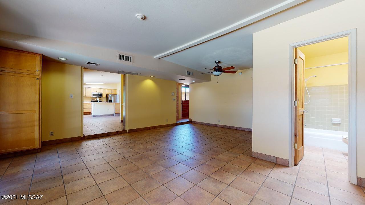 Wilshire Terrace - Residential