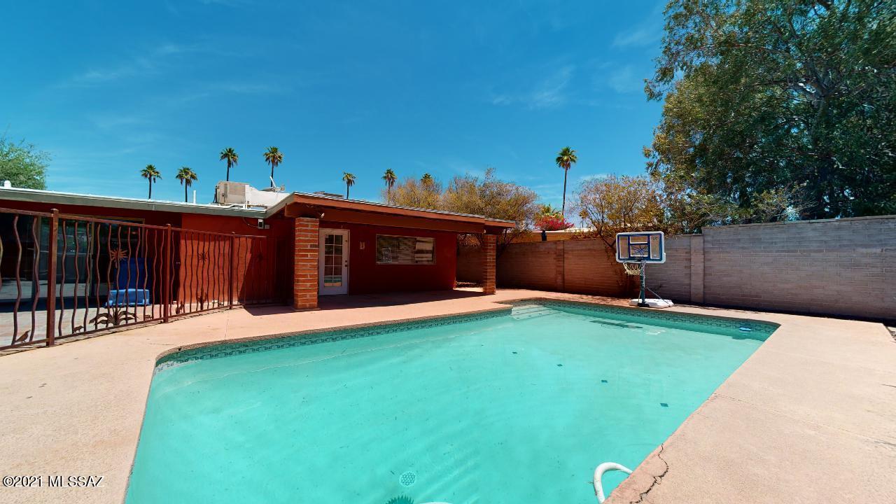 Wilshire Terrace - Residential
