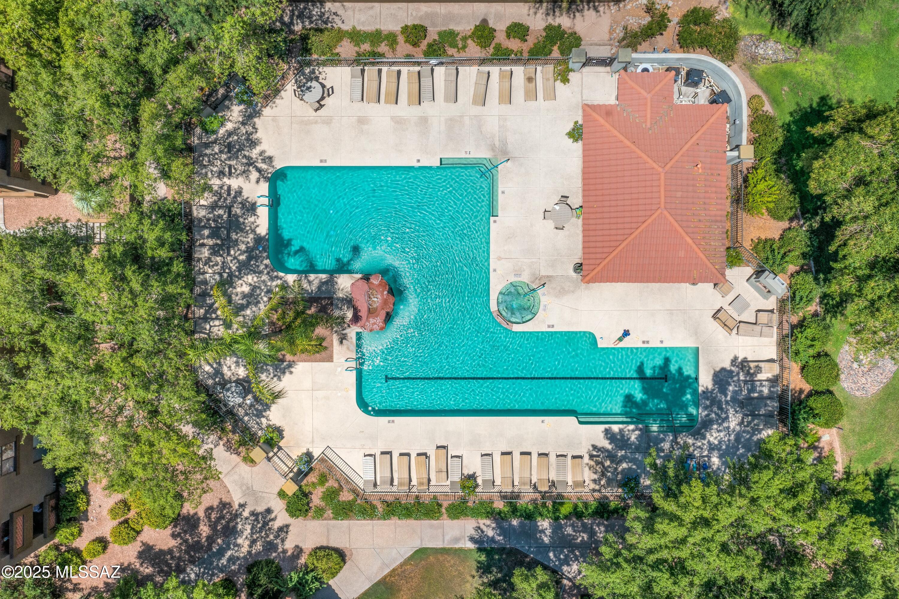 Veranda at Ventana Condominiums - Residential