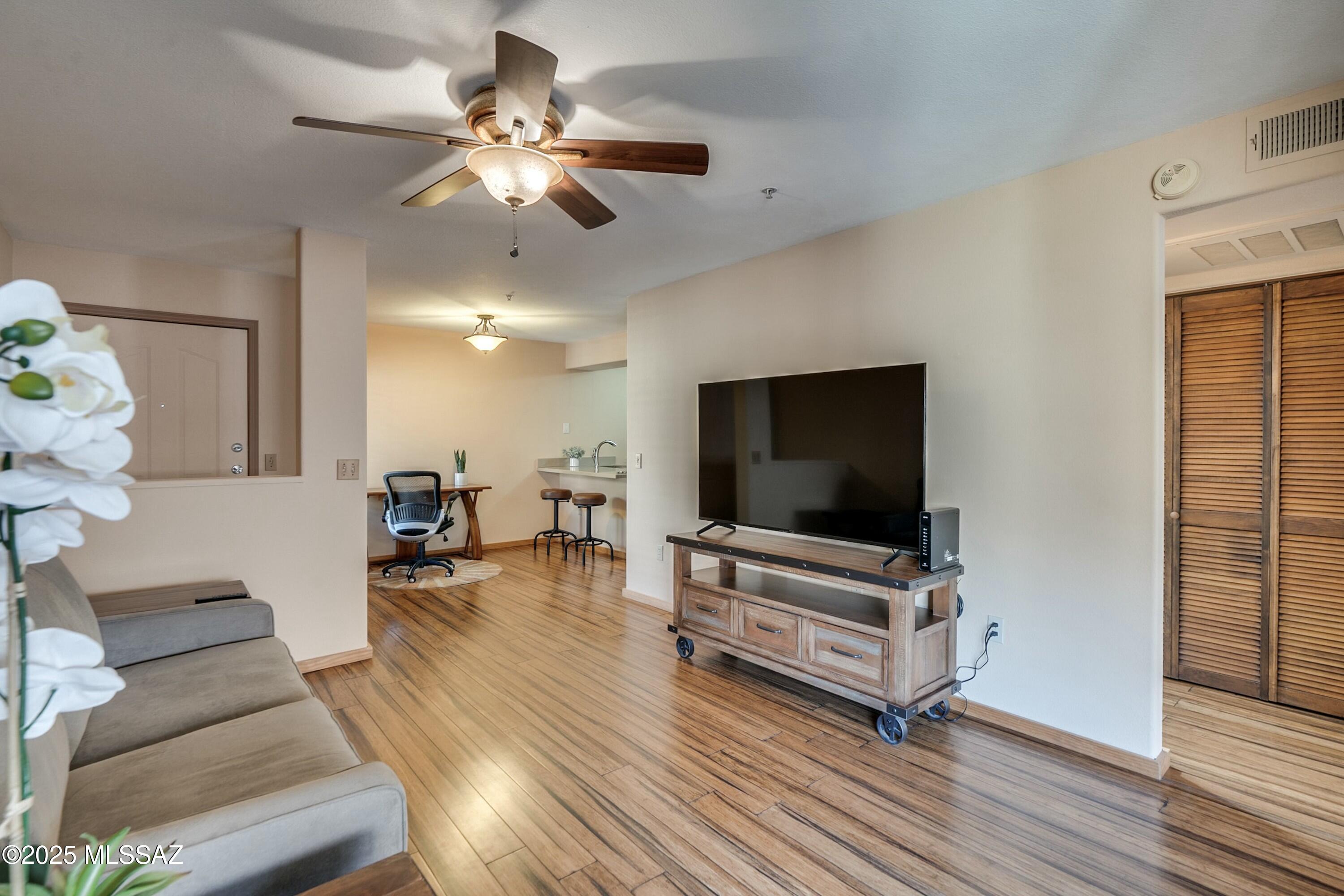 Veranda at Ventana Condominiums - Residential