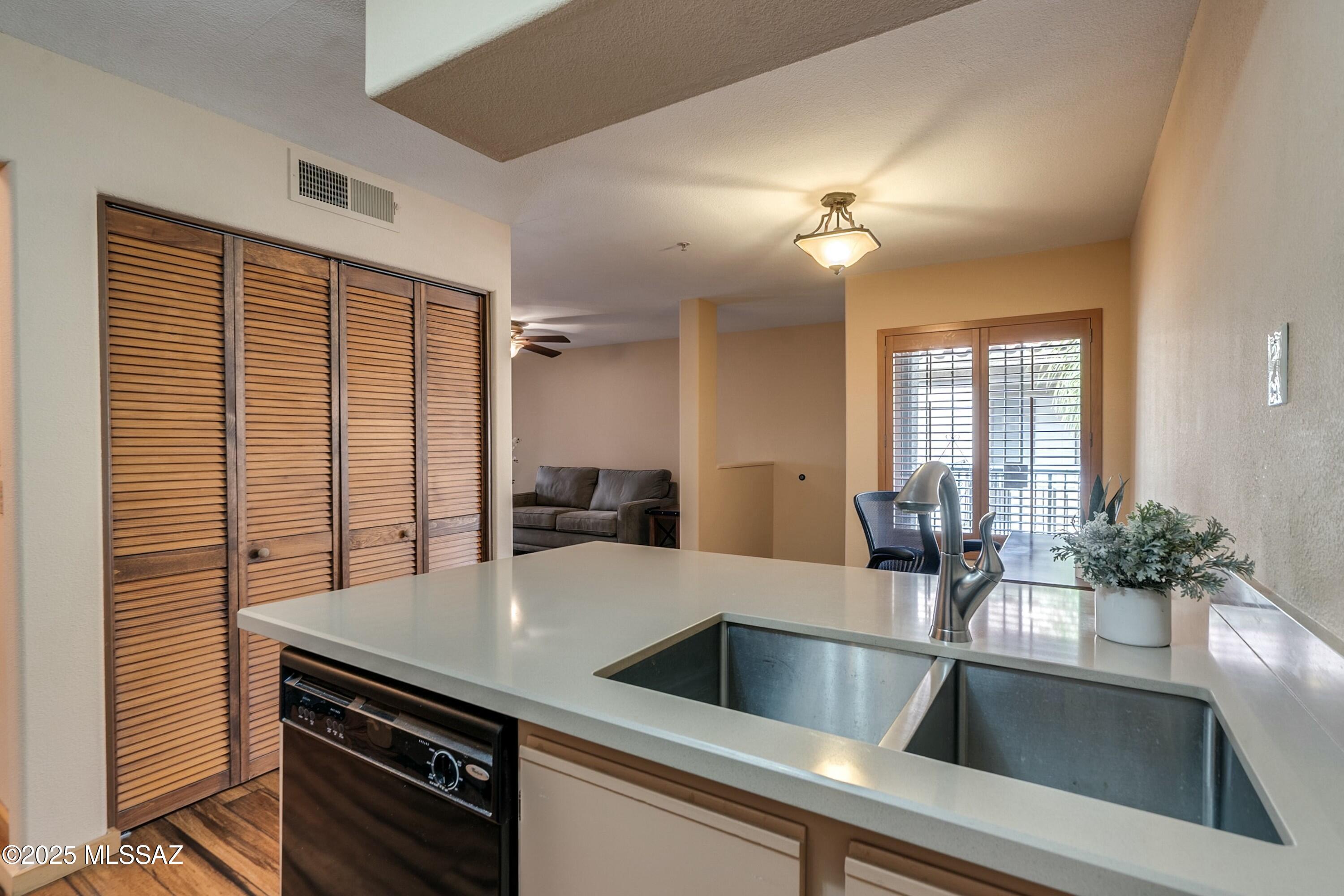 Veranda at Ventana Condominiums - Residential