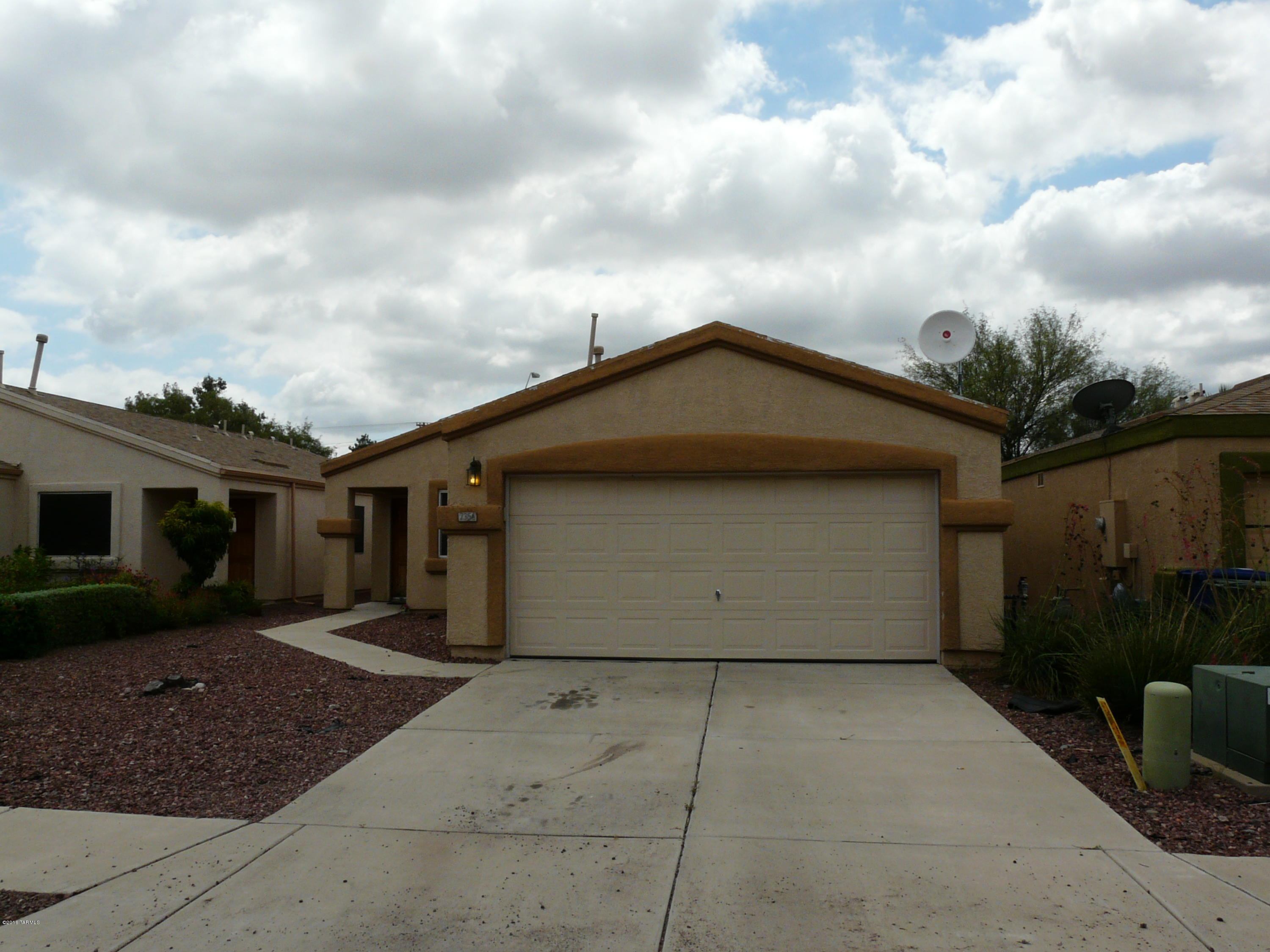 Cross Ridge (1-35) - Residential Lease