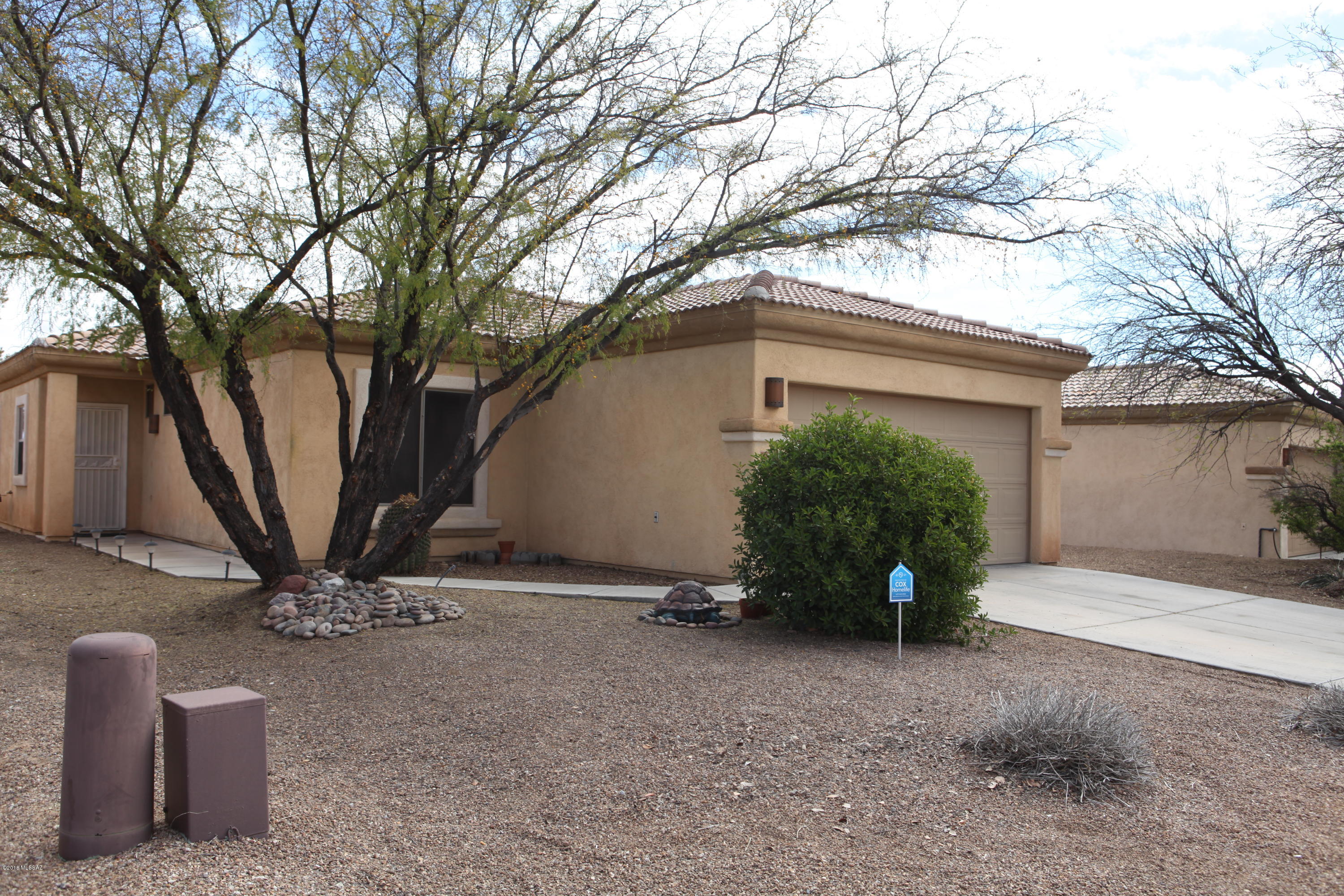 Beautiful Open Floor Plan Home,Large Great Room Living Area, Eat IN Kitchen with Nice Cabinets,  Separate Master Room, 3 bedroom, 2 full bathrooms. Bonus,Spacious Laundry Room with plenty of storage area. Nice, low maintenance backyard with brick pavers and covered patio, Extended 2 car garage, water softner, washer/dryer included and Front Security Door.  Price right to sell.  Ready to Move In!