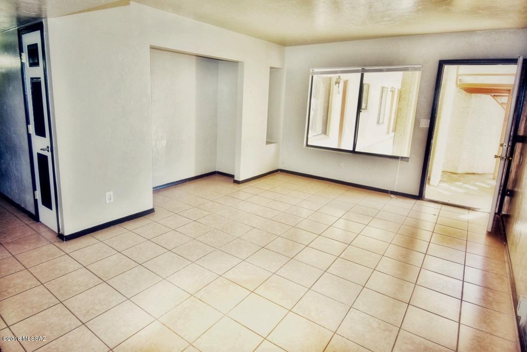 Sierra Madre Condos - Residential