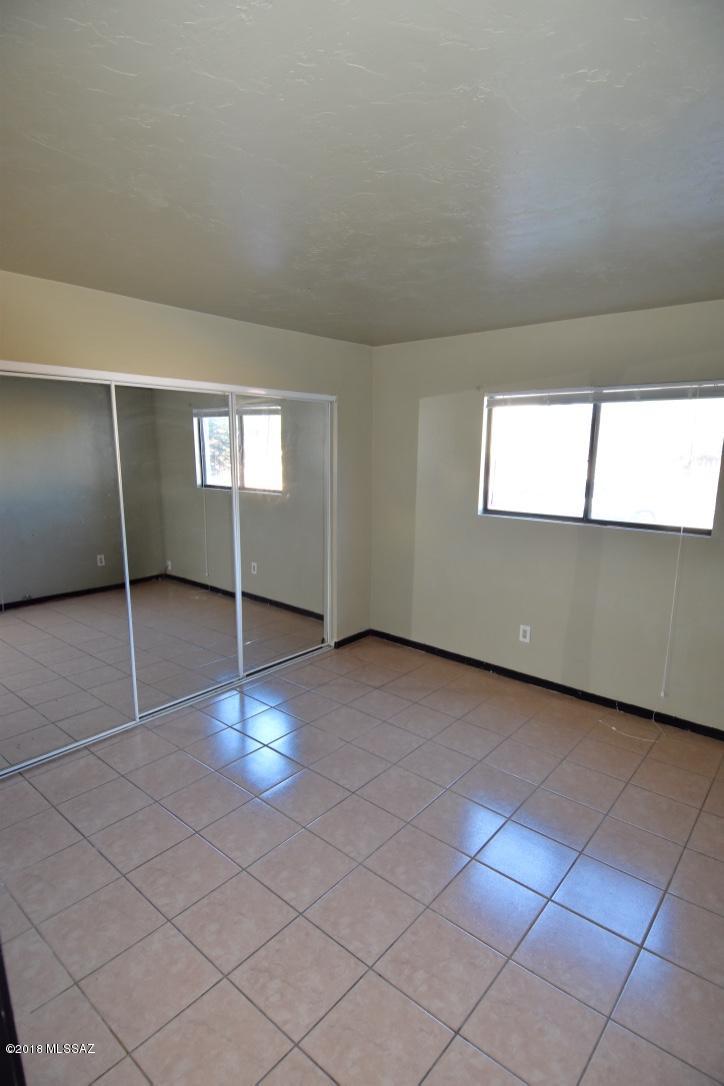 Sierra Madre Condos - Residential