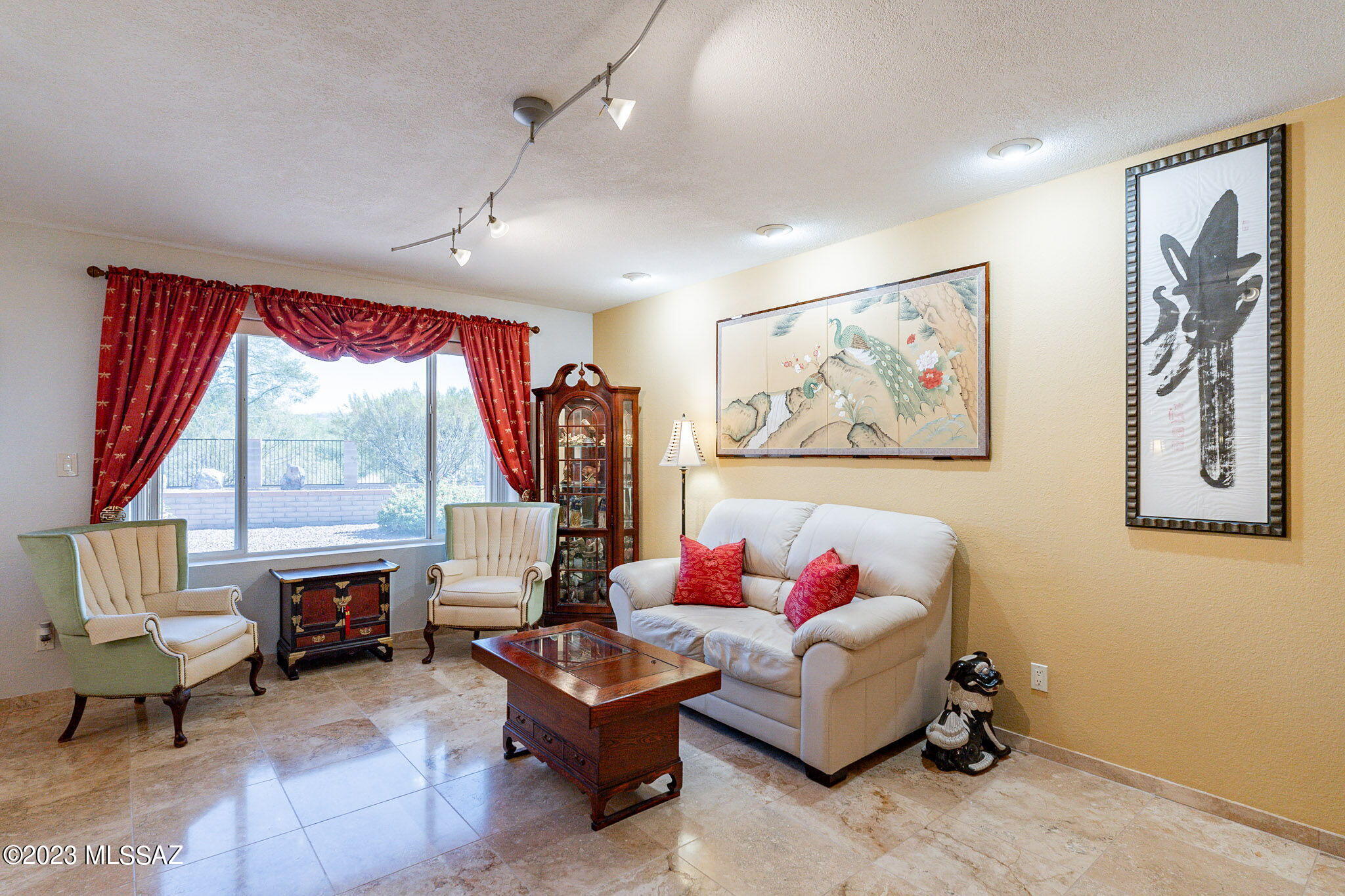 Catalina Madre (71-127) - Residential