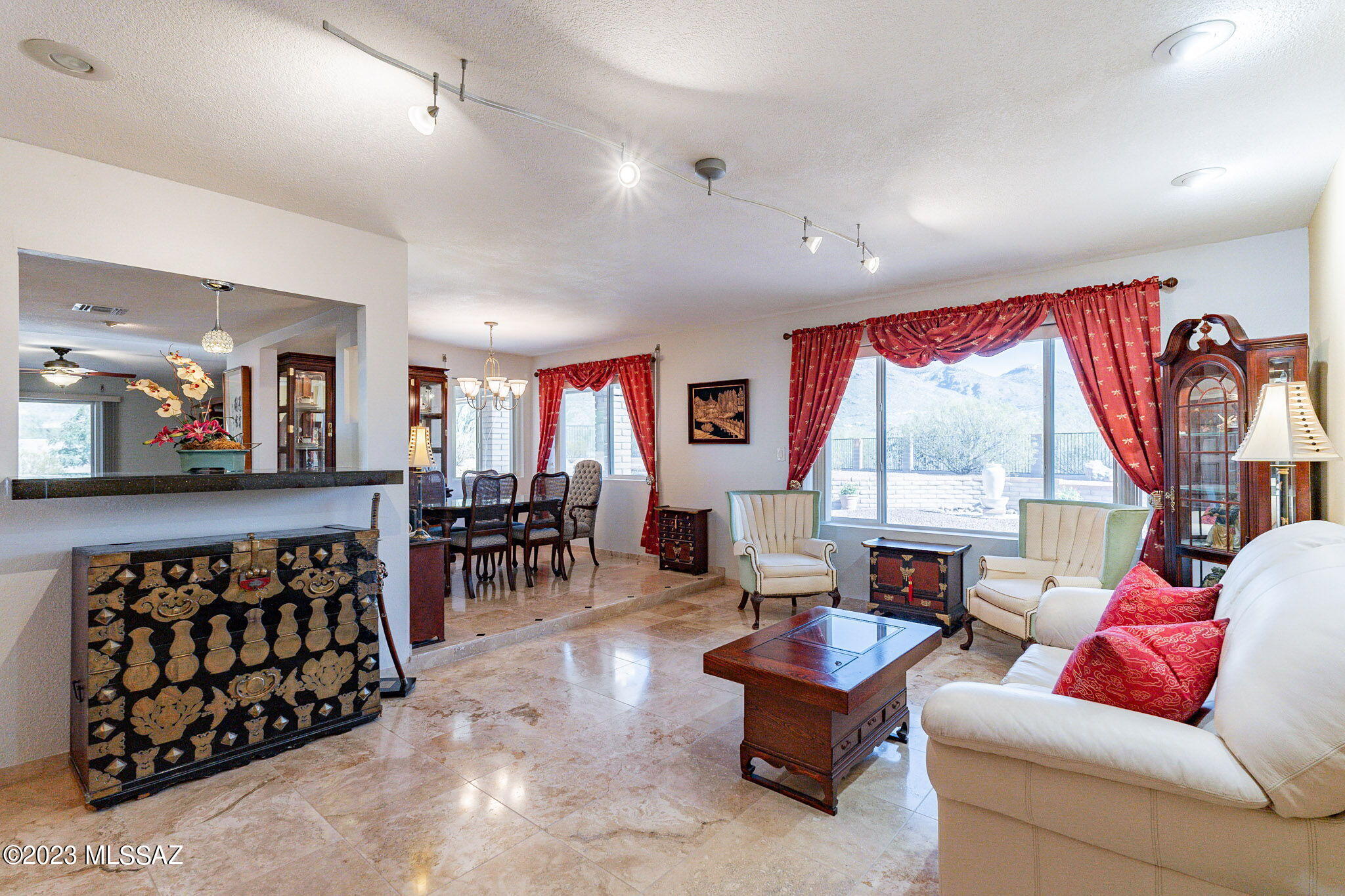 Catalina Madre (71-127) - Residential