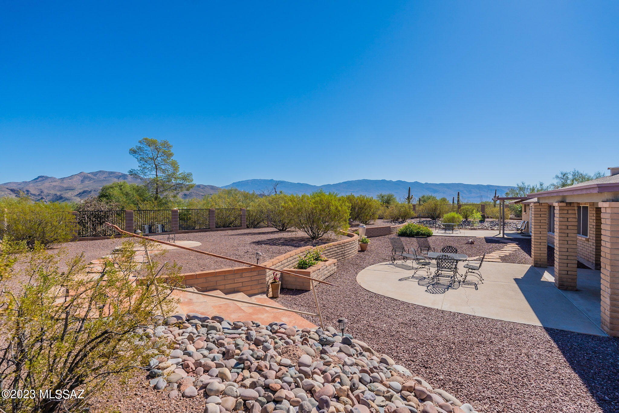 Catalina Madre (71-127) - Residential