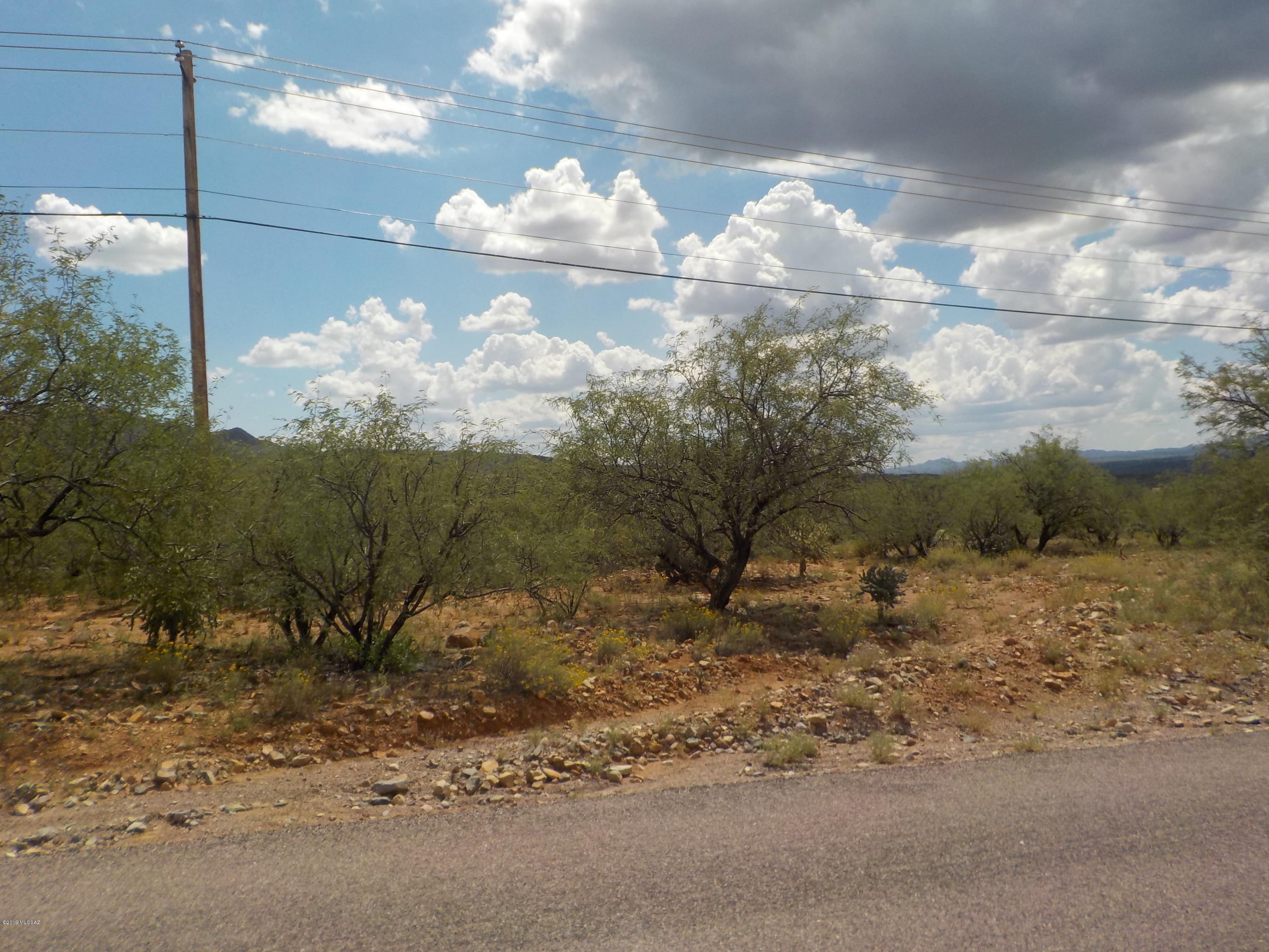 Build your dream home on this great view lot near Palo Parado exit.   Please verify utilities during the inspection period.