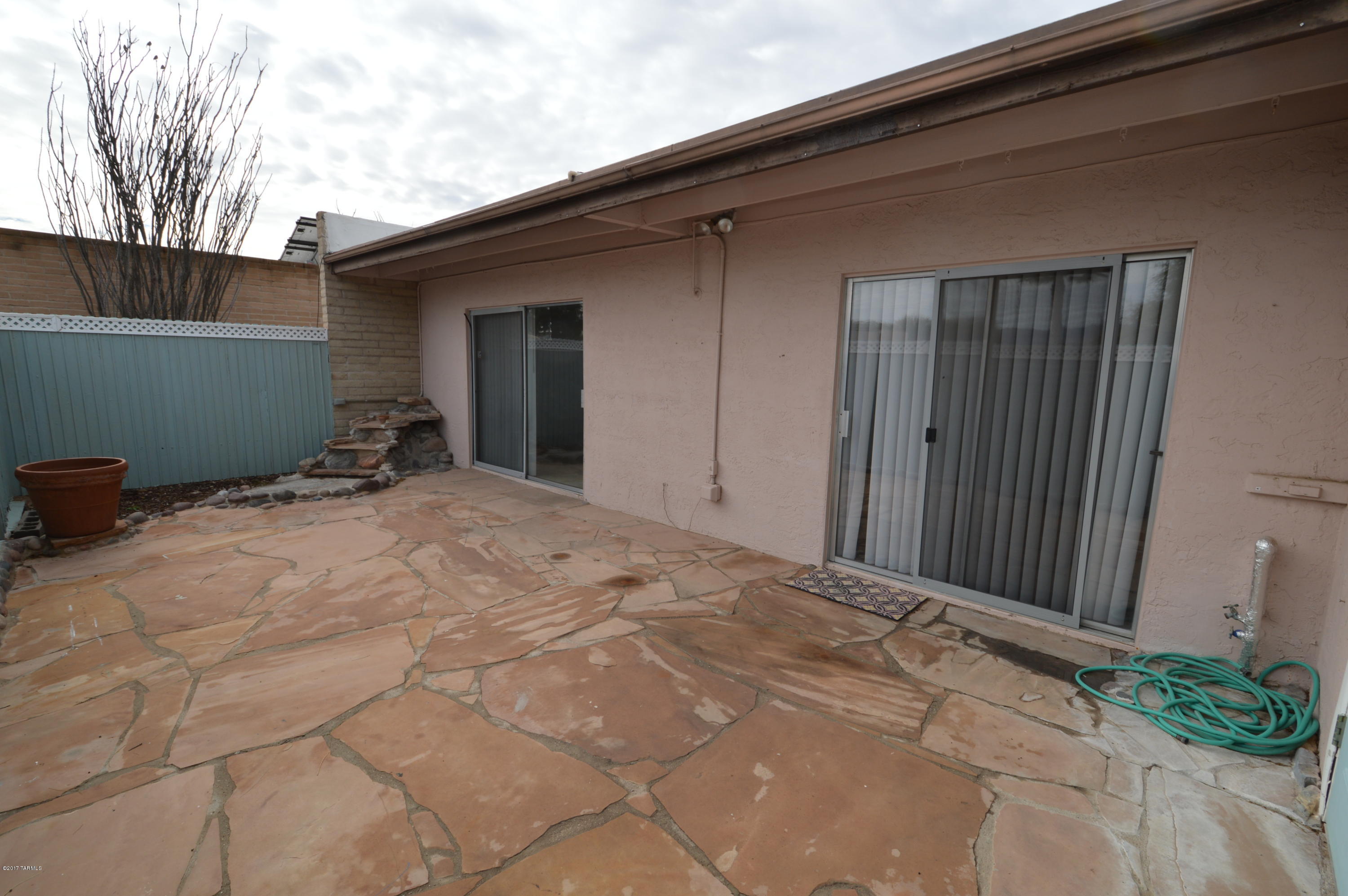 Pantano Park Townhouses - Residential Lease