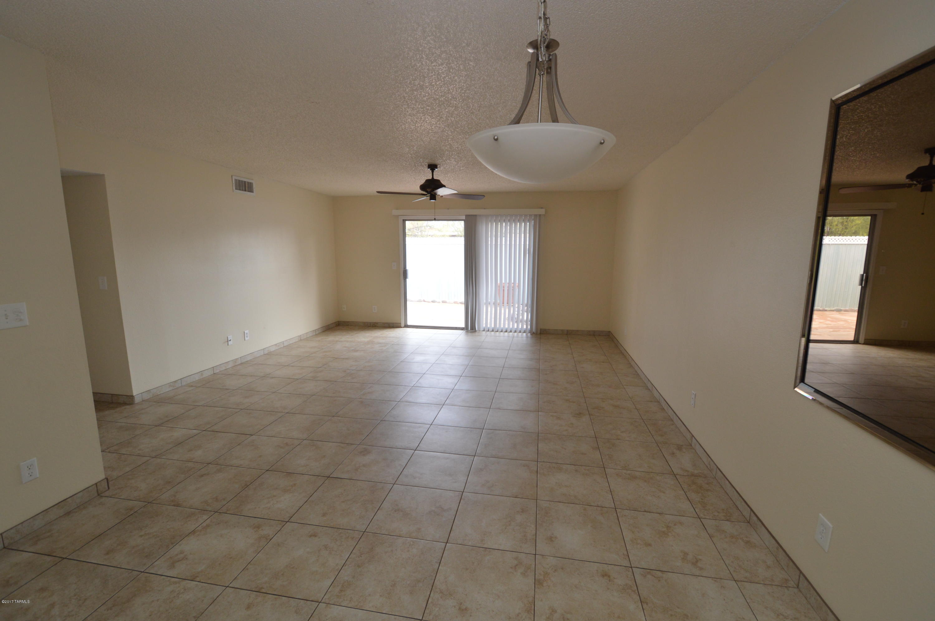 Pantano Park Townhouses - Residential Lease