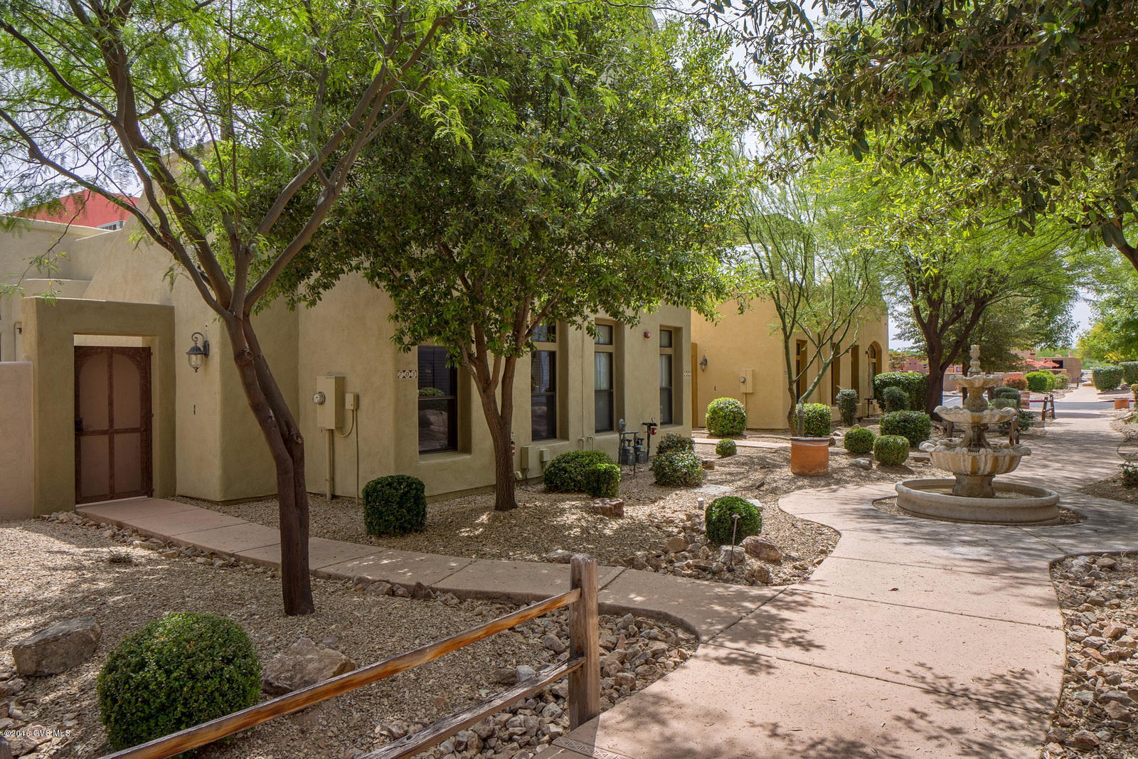 Outstanding 1 bedroom unit in the Embarcadero with a sky deck for entertaining and watching the beautiful Arizona sunrises and sunsets! This home is tastefully decorated and all furnishings convey with the sale. Excellent rental history if you're not quite ready to move but want to use as an investment property!
