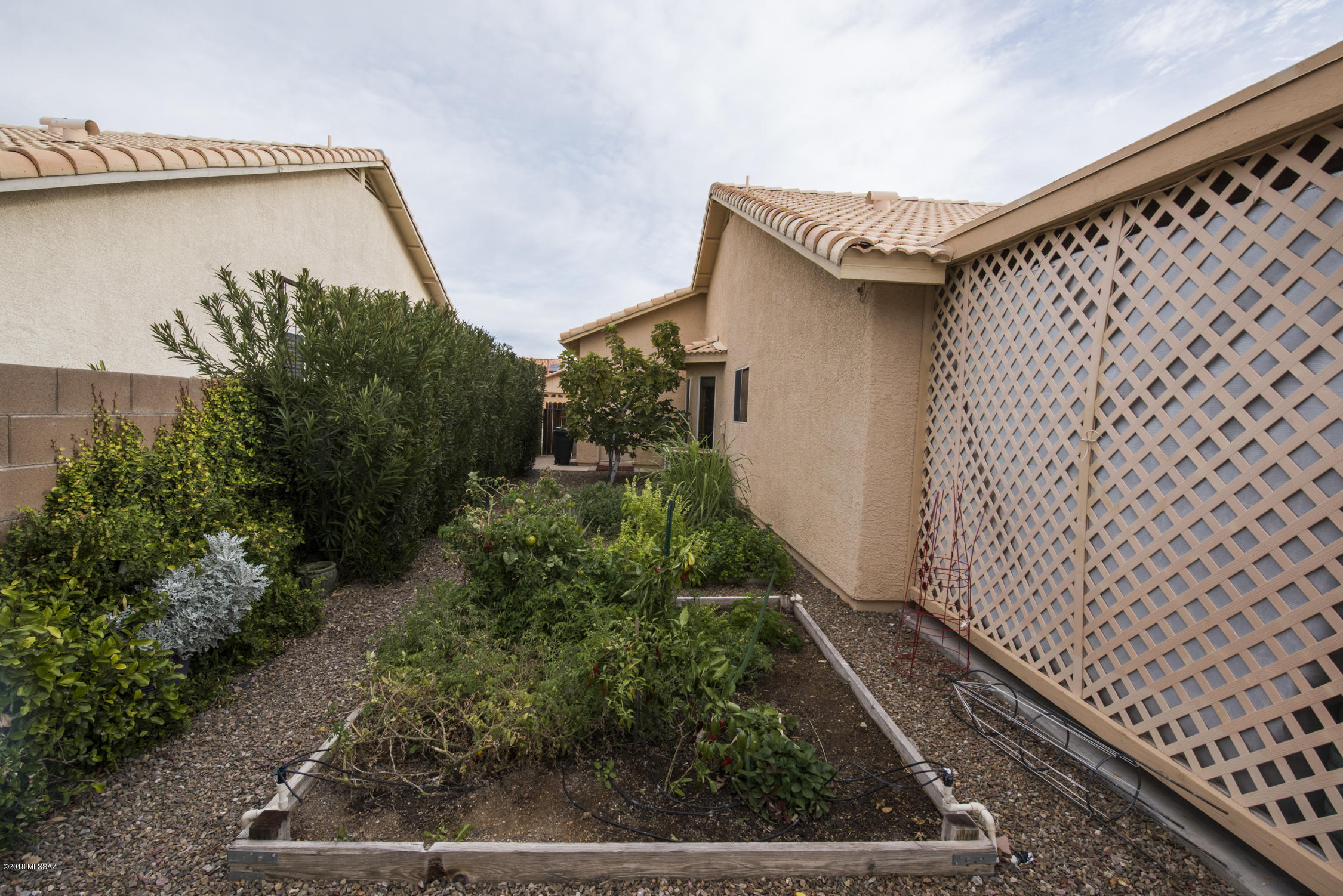 Hacienda Del Oro (1-78) - Residential