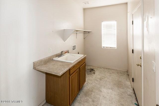 Continental Reserve Blks 17-19 (1-102) - Residential