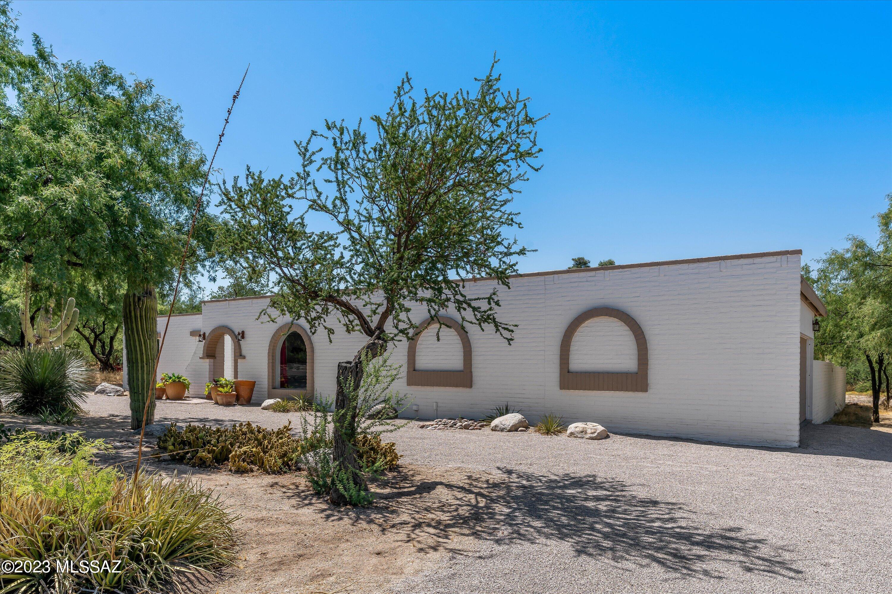 Bel Air Ranch Est - Residential