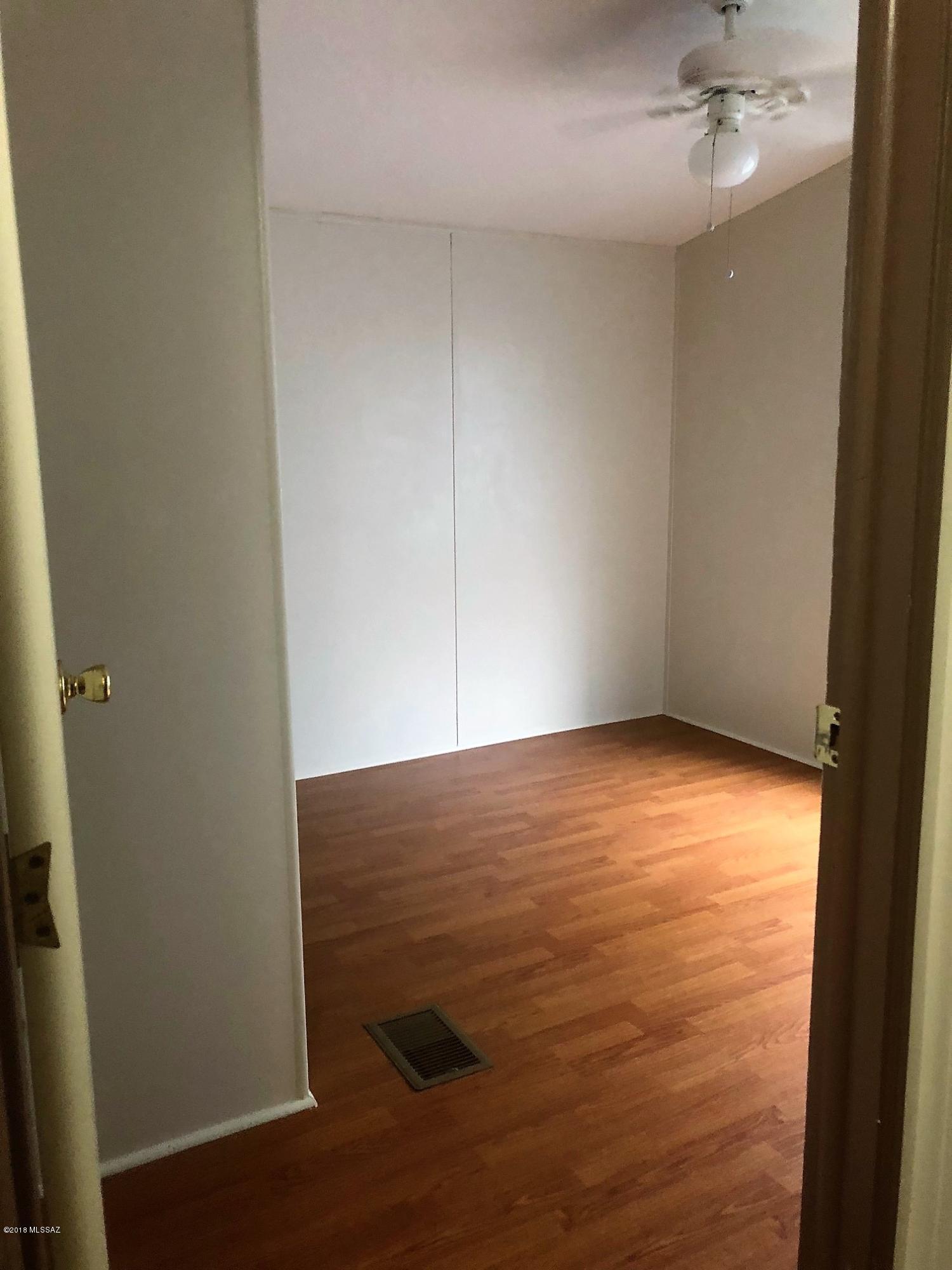 Unsubdivided - Residential Lease