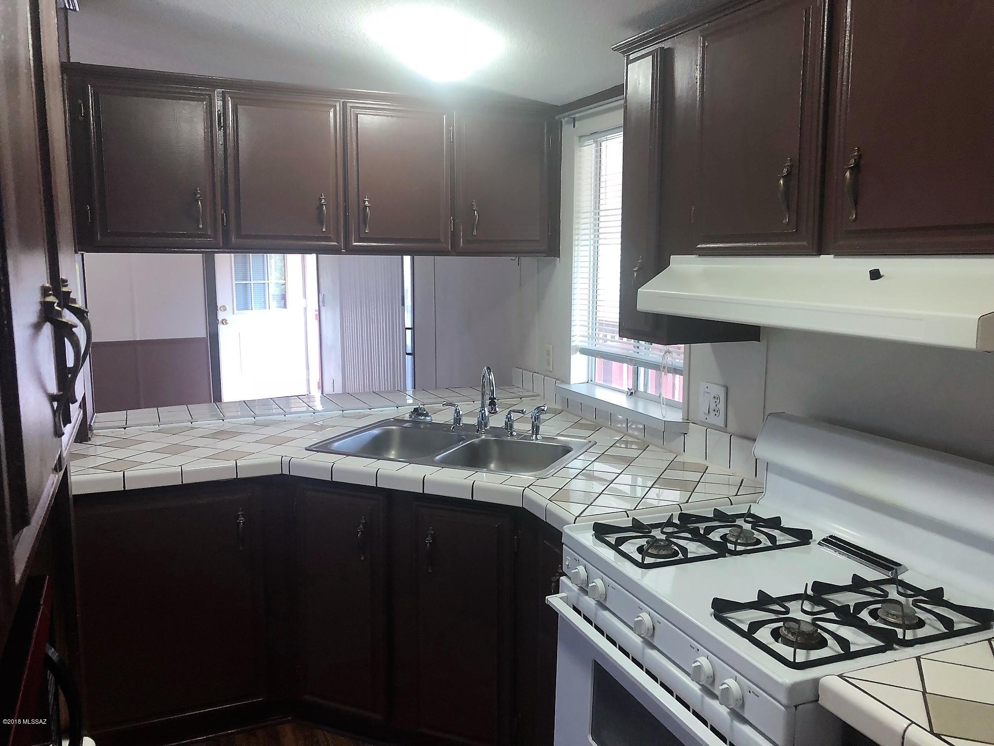 Unsubdivided - Residential Lease
