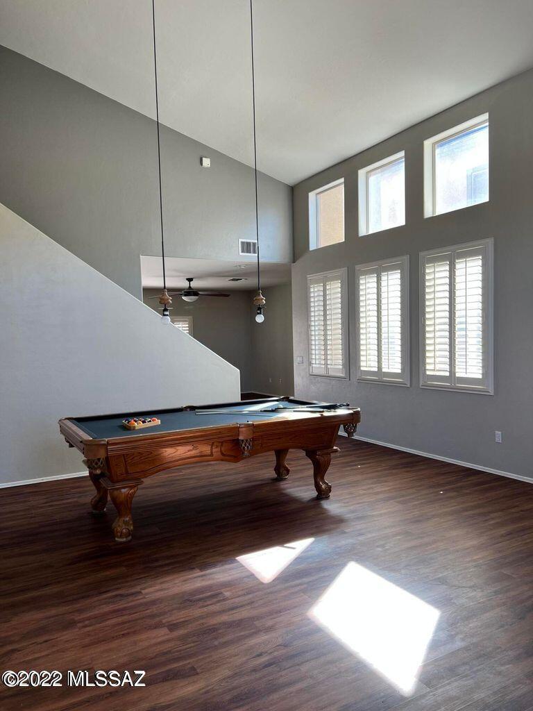 Continental Reserve Blks 17-19 (1-102) - Residential