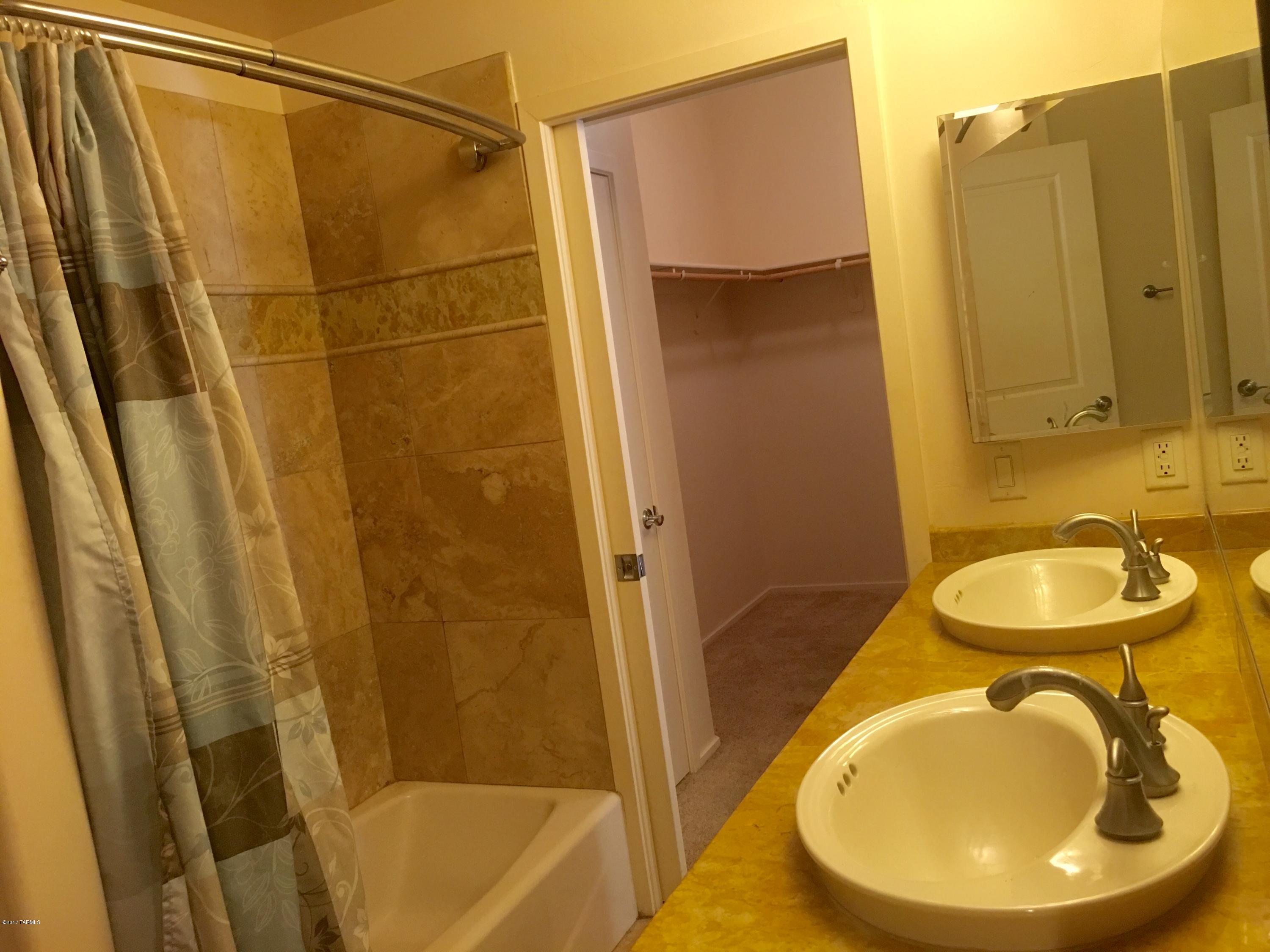Placita Escondida Bldgs 18-20 Units 1-204 - Residential Lease