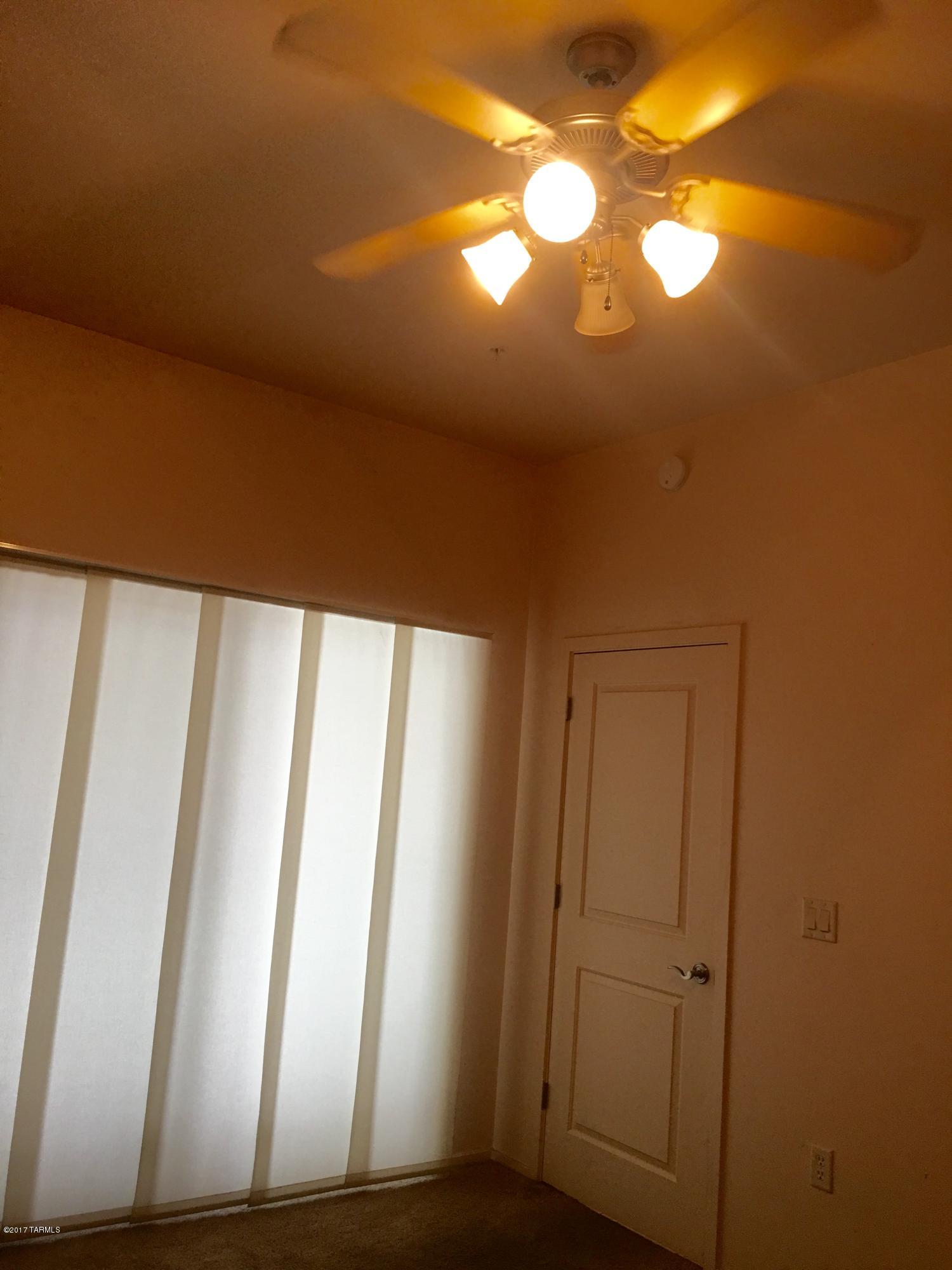 Placita Escondida Bldgs 18-20 Units 1-204 - Residential Lease