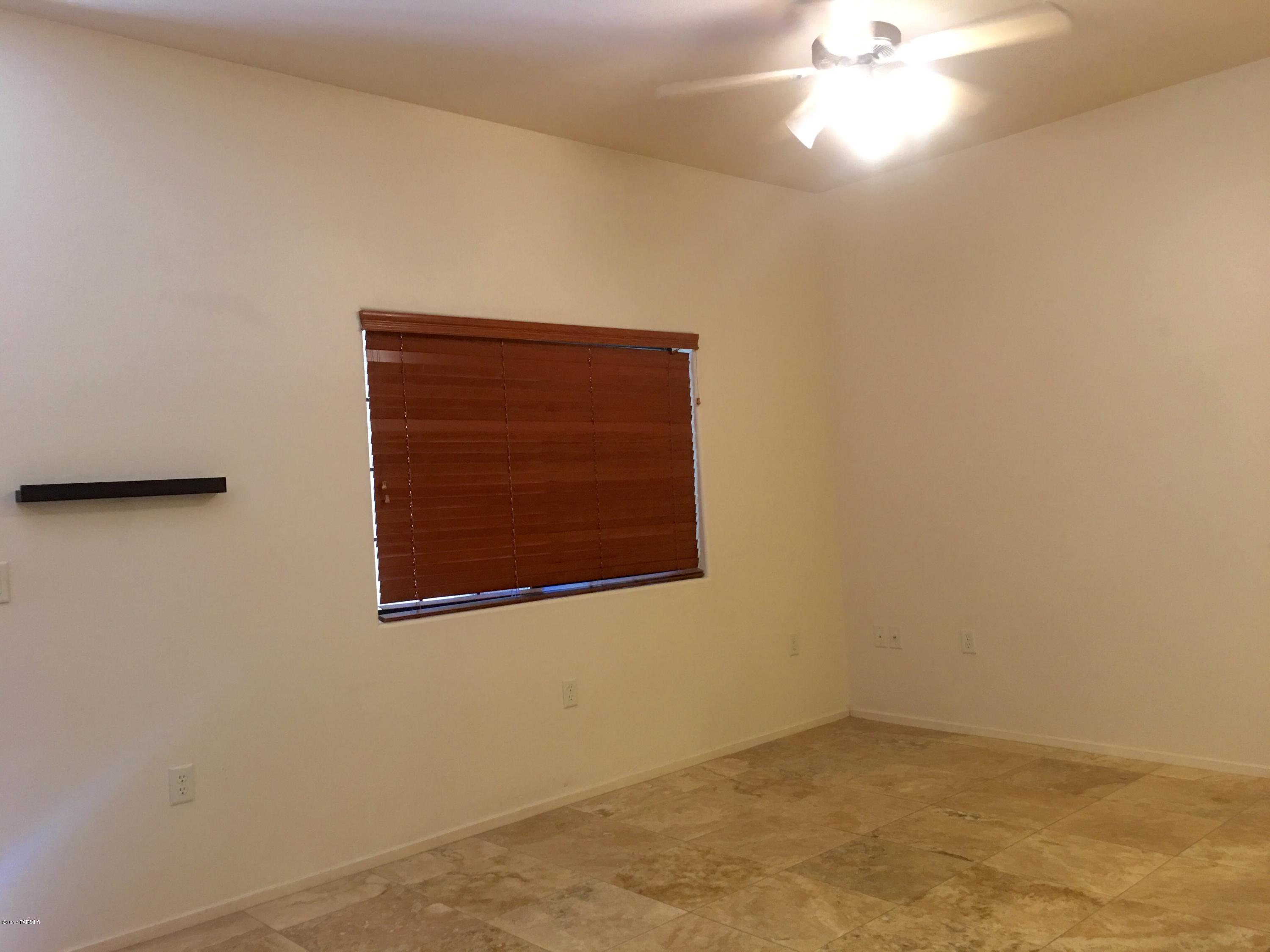 Placita Escondida Bldgs 18-20 Units 1-204 - Residential Lease