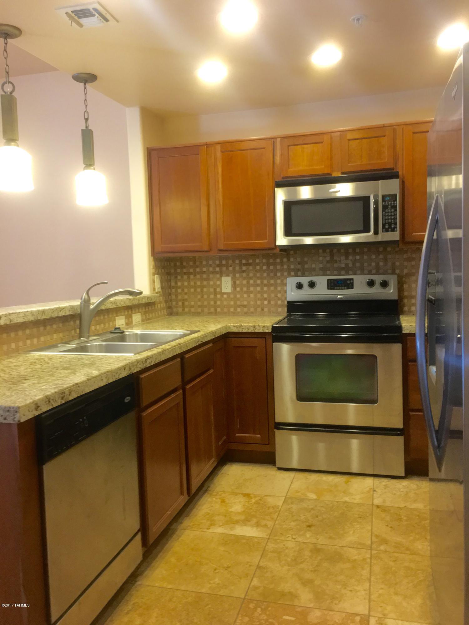 Placita Escondida Bldgs 18-20 Units 1-204 - Residential Lease