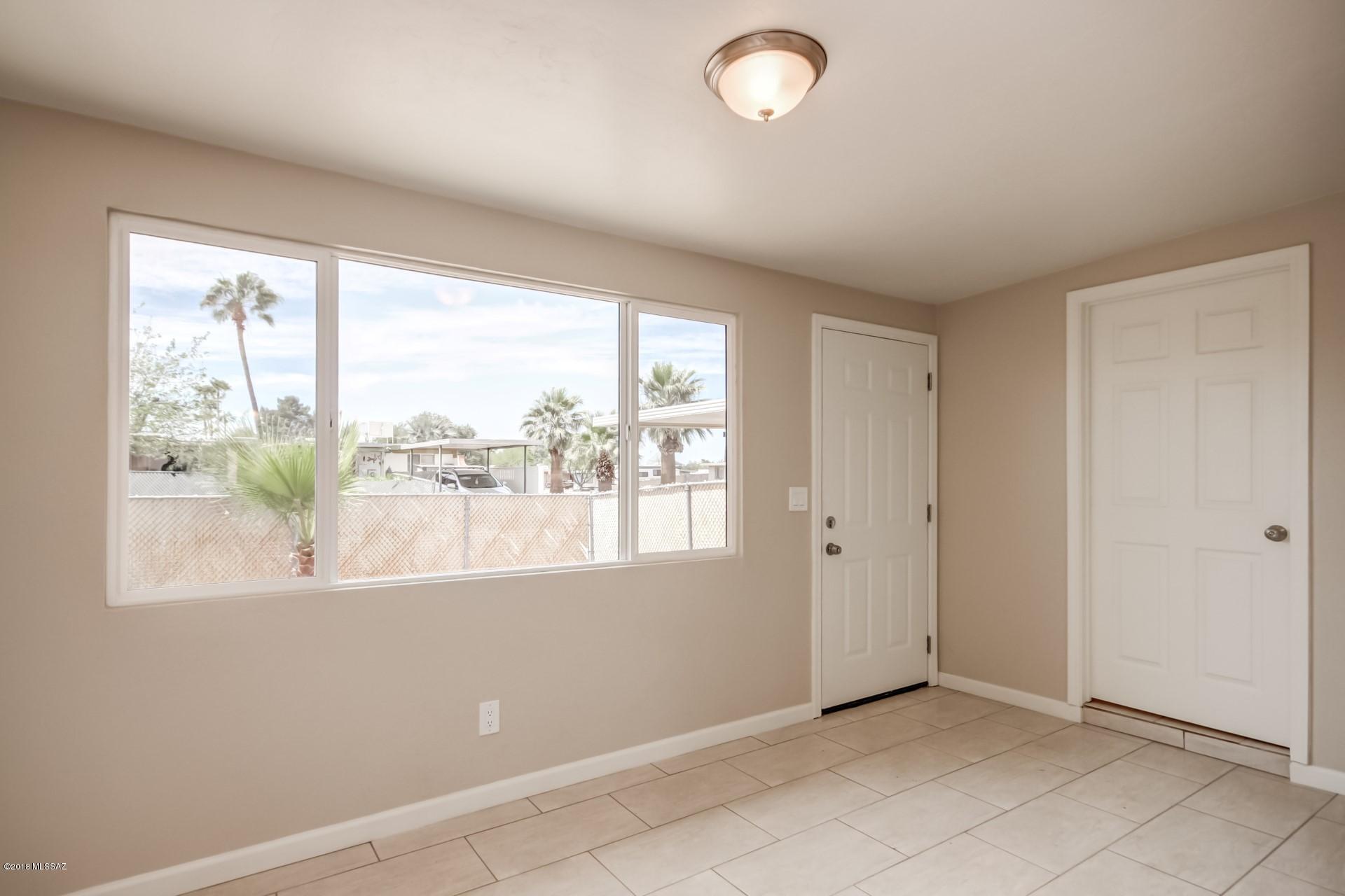 Palm Grove Clusters (186-349, 543) - Residential