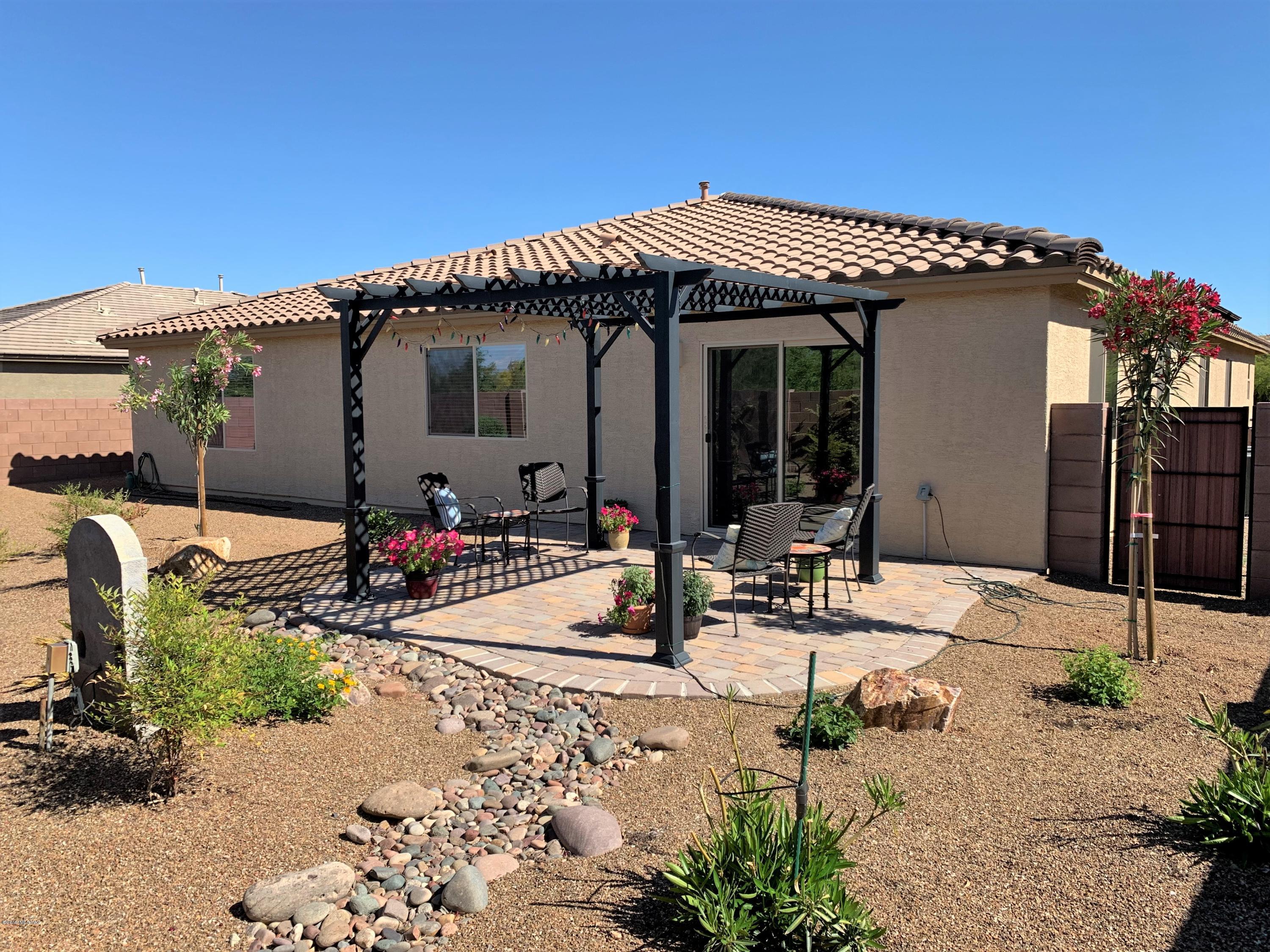 Los Arroyos Resub - Residential