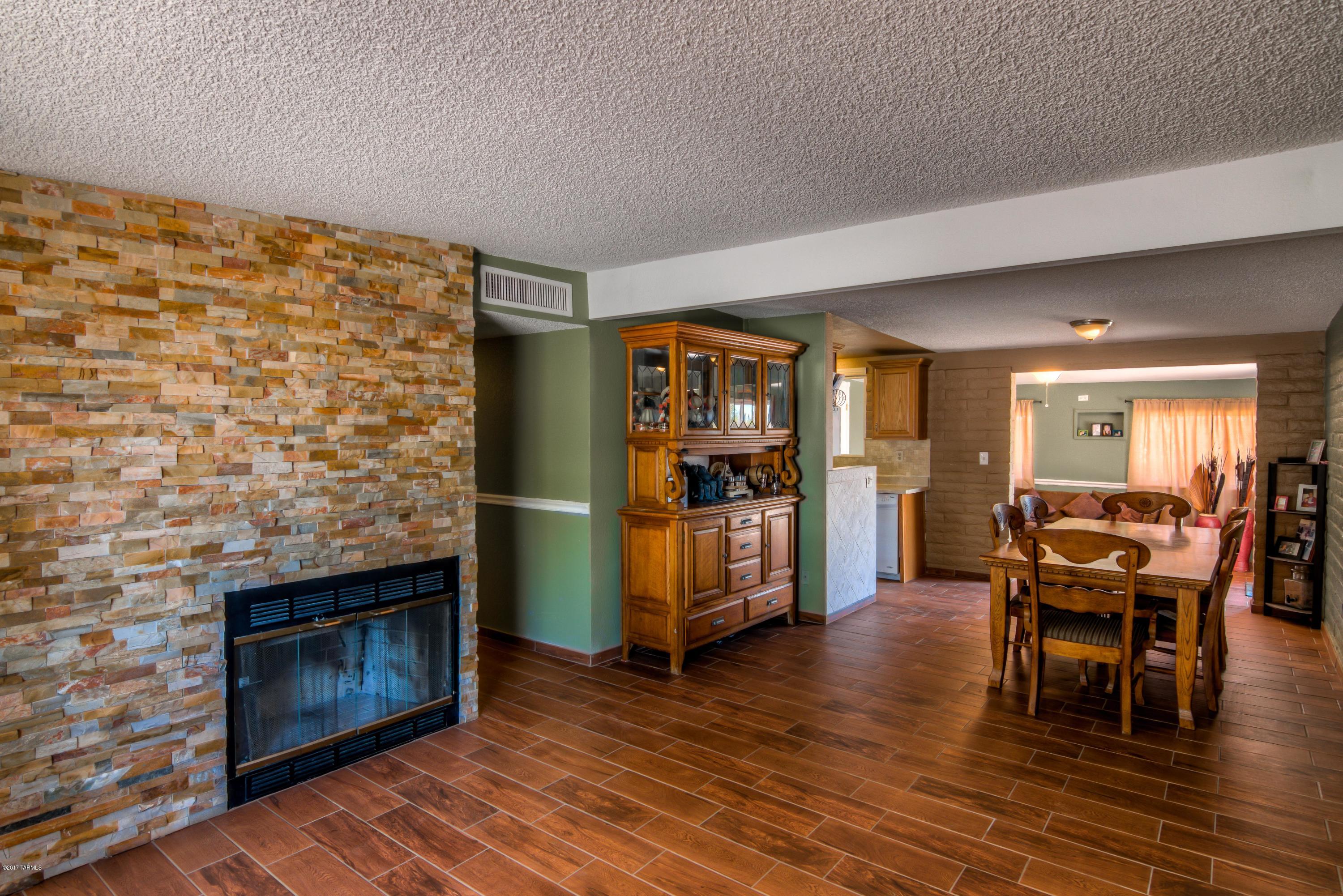 Olive Grove (596-684) - Residential