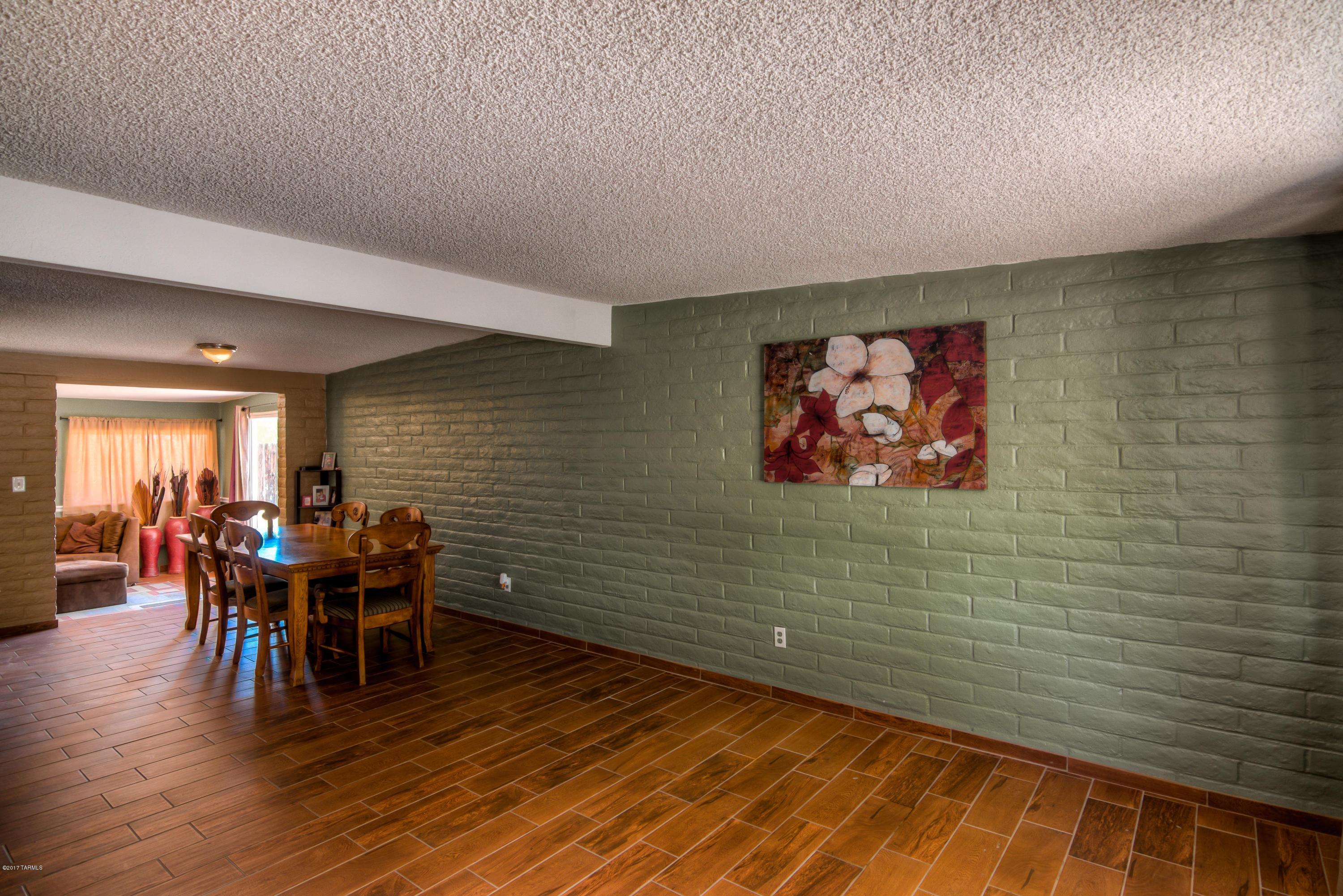 Olive Grove (596-684) - Residential