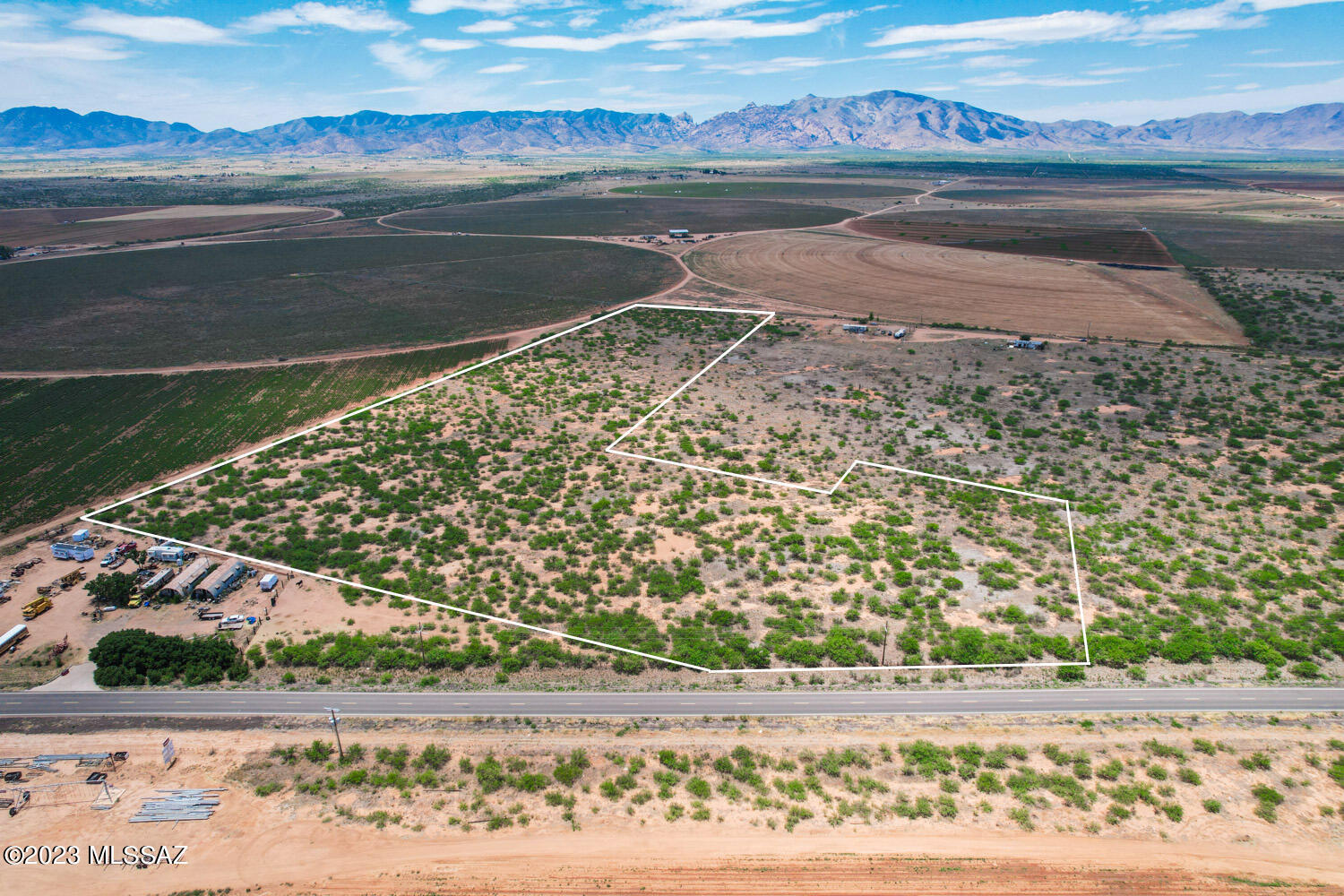 Flat Property right on HWY 191 for access to the property buyer will need to obtain an encroachment permit with ADOT. This will be a great location for a home, business or both. Close to shopping in Willcox or Benson. Enjoy the cooler weather You can't beat the location. Don't wait or you will miss this one.