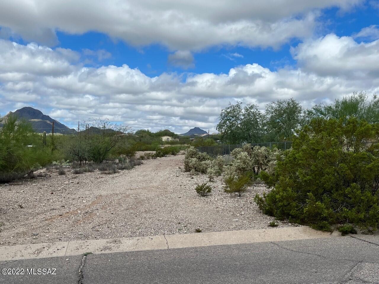 Almost an acre of land in the city, priced to sell with good views and all the utilities.  Zoned R1 so it can be split into 2-3 parcels for a few thousand dollars.  Excellent opportunity for small builder/developer.