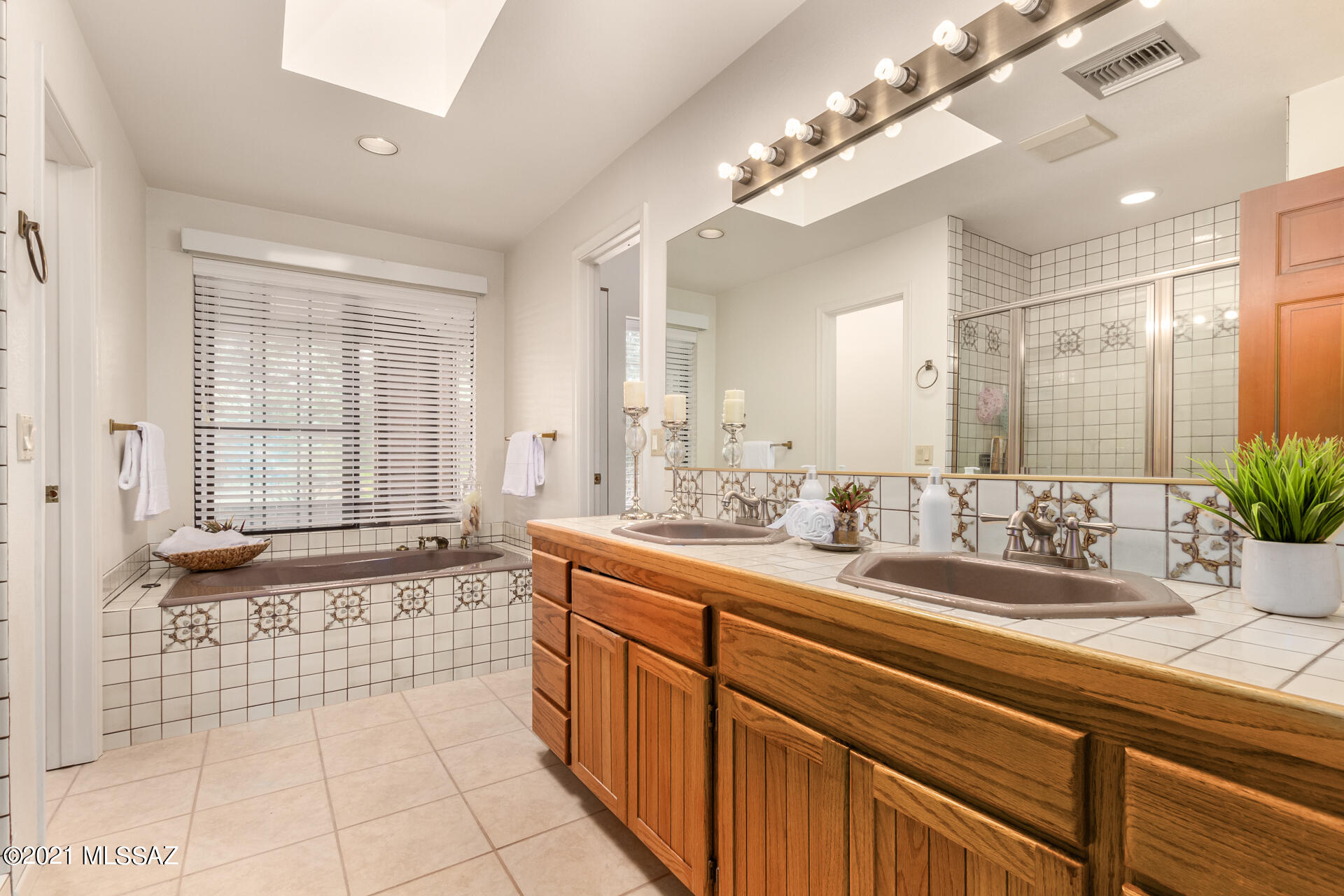Shadow Hills (484-595) - Residential