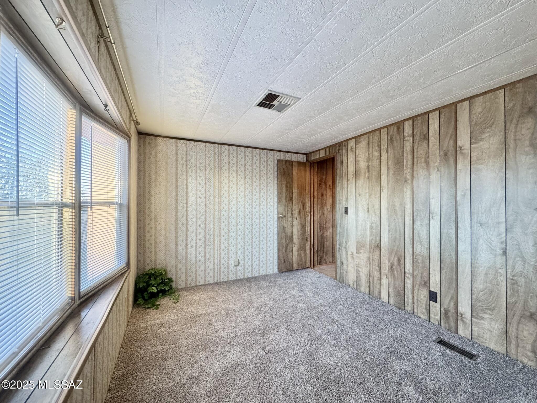 Mescal Lakes - Residential