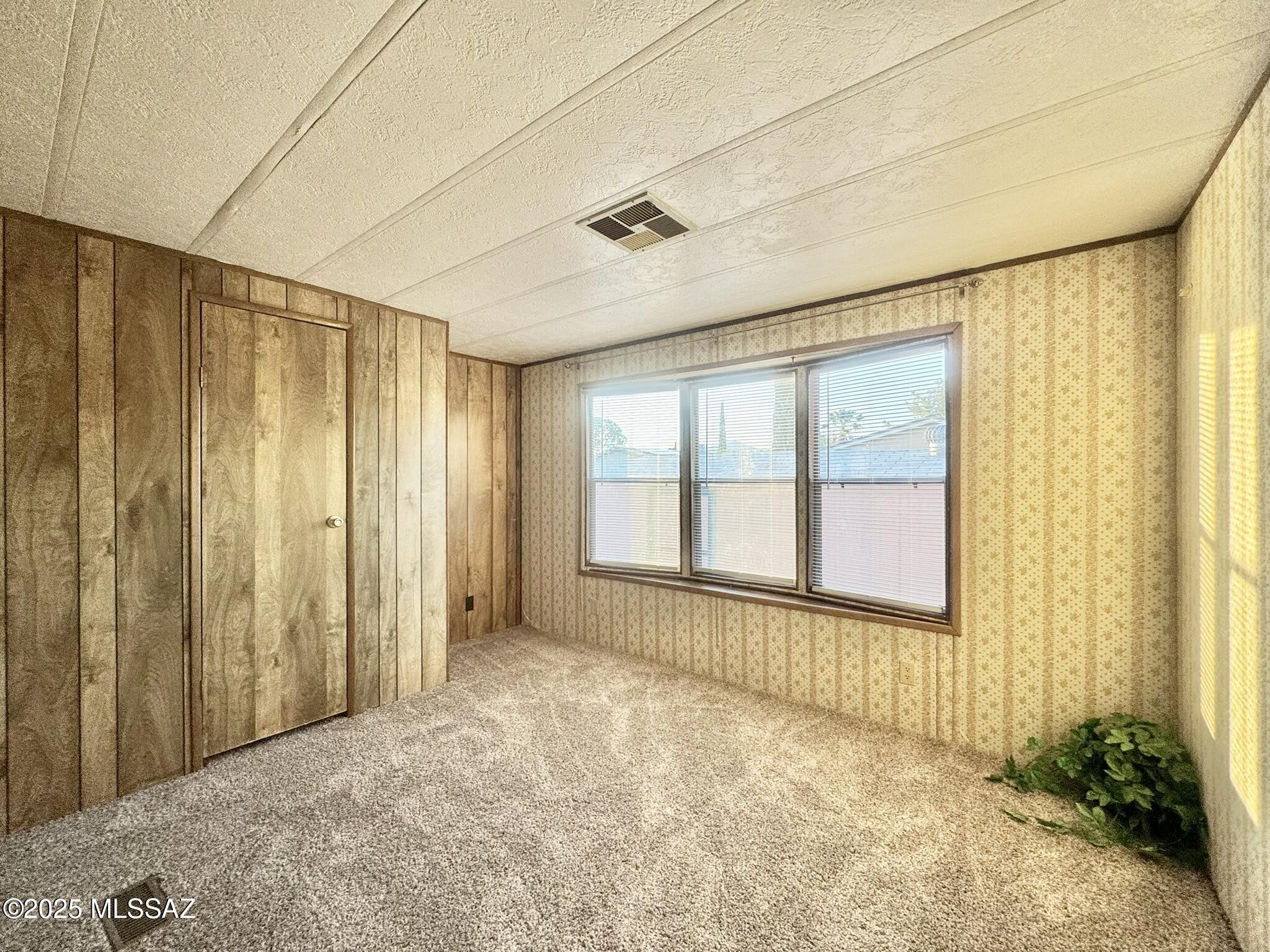 Mescal Lakes - Residential