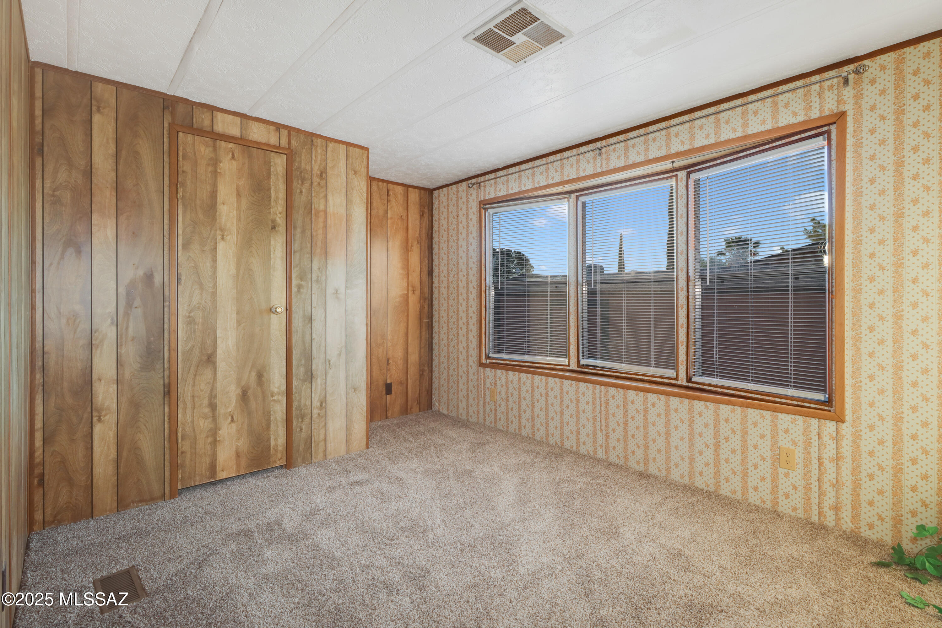 Mescal Lakes - Residential
