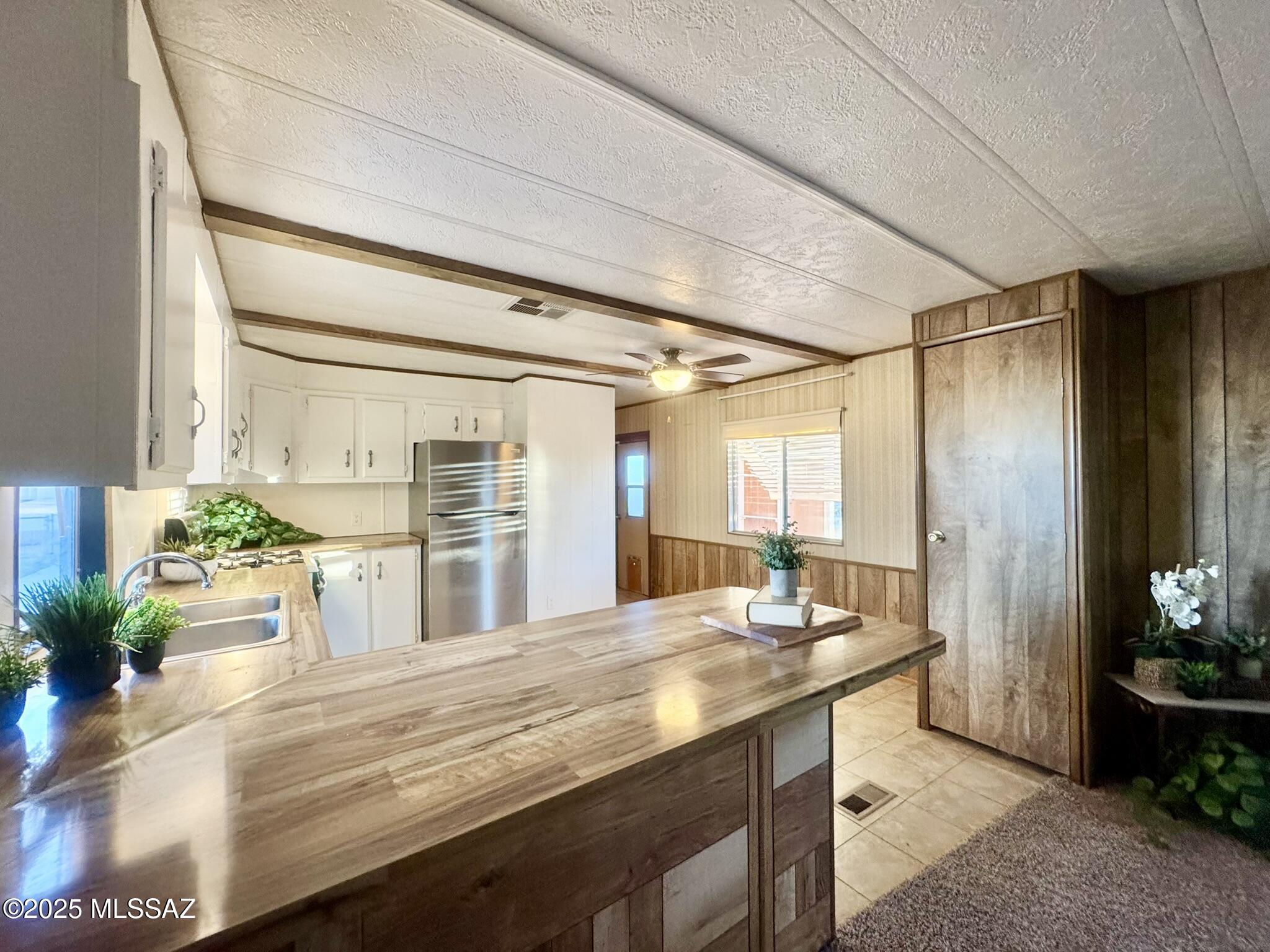 Mescal Lakes - Residential