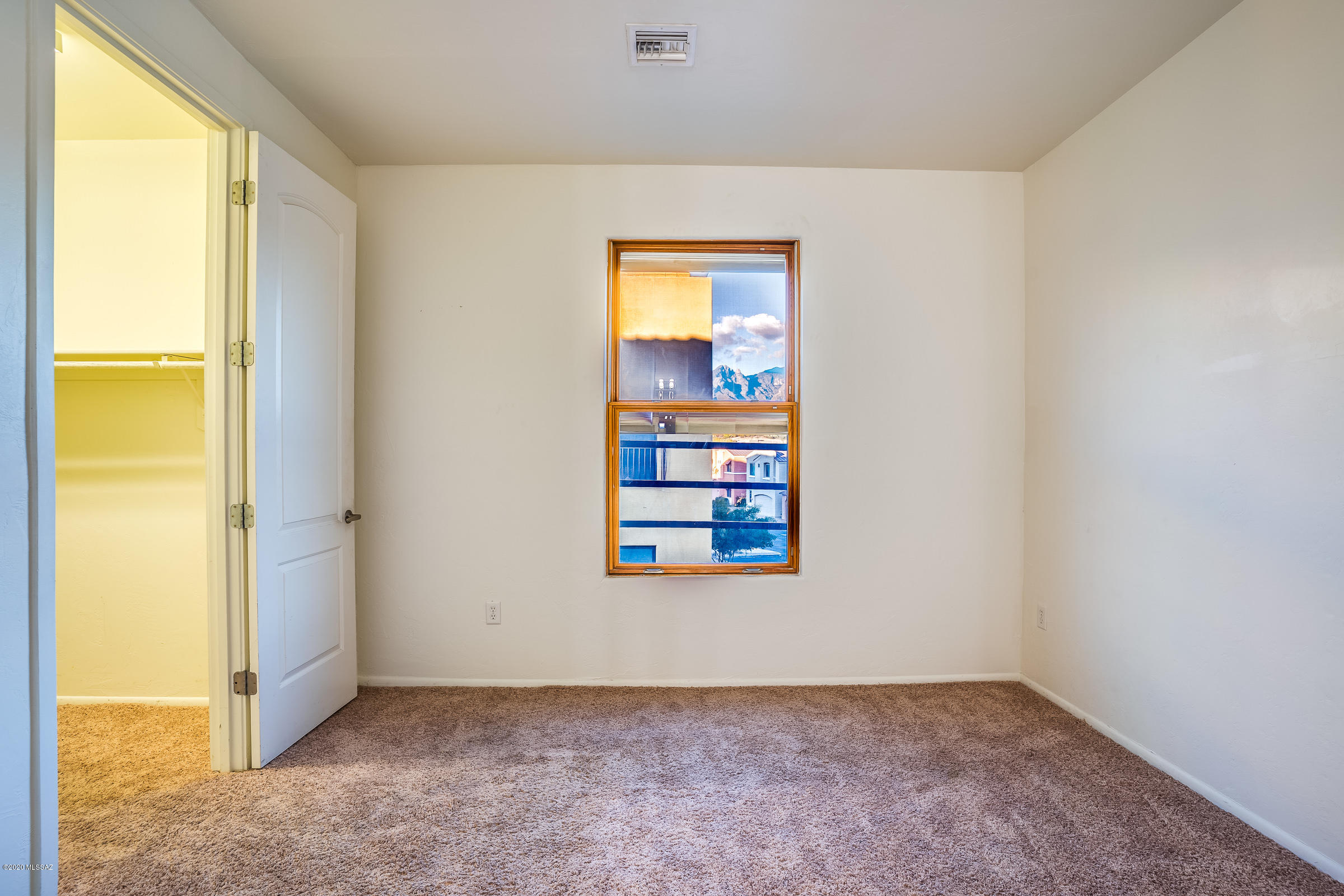 River Walk (1-140) - Residential