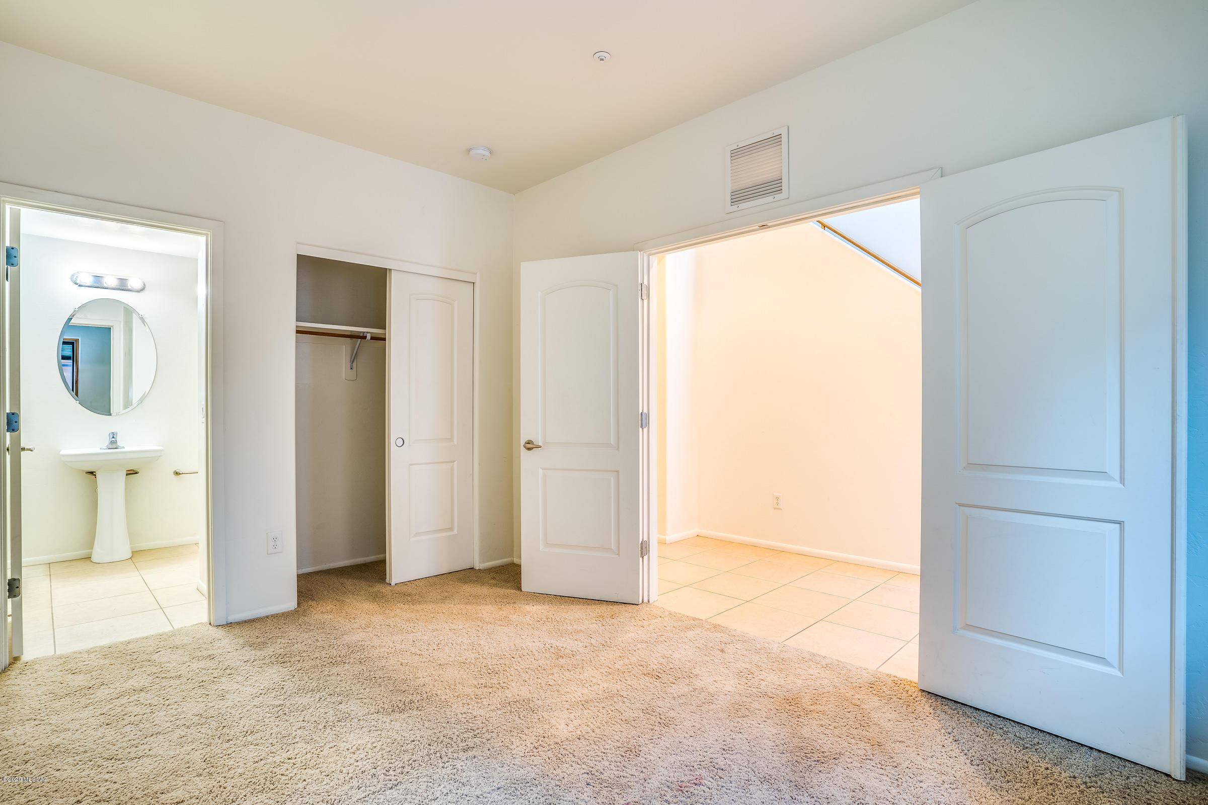 River Walk (1-140) - Residential