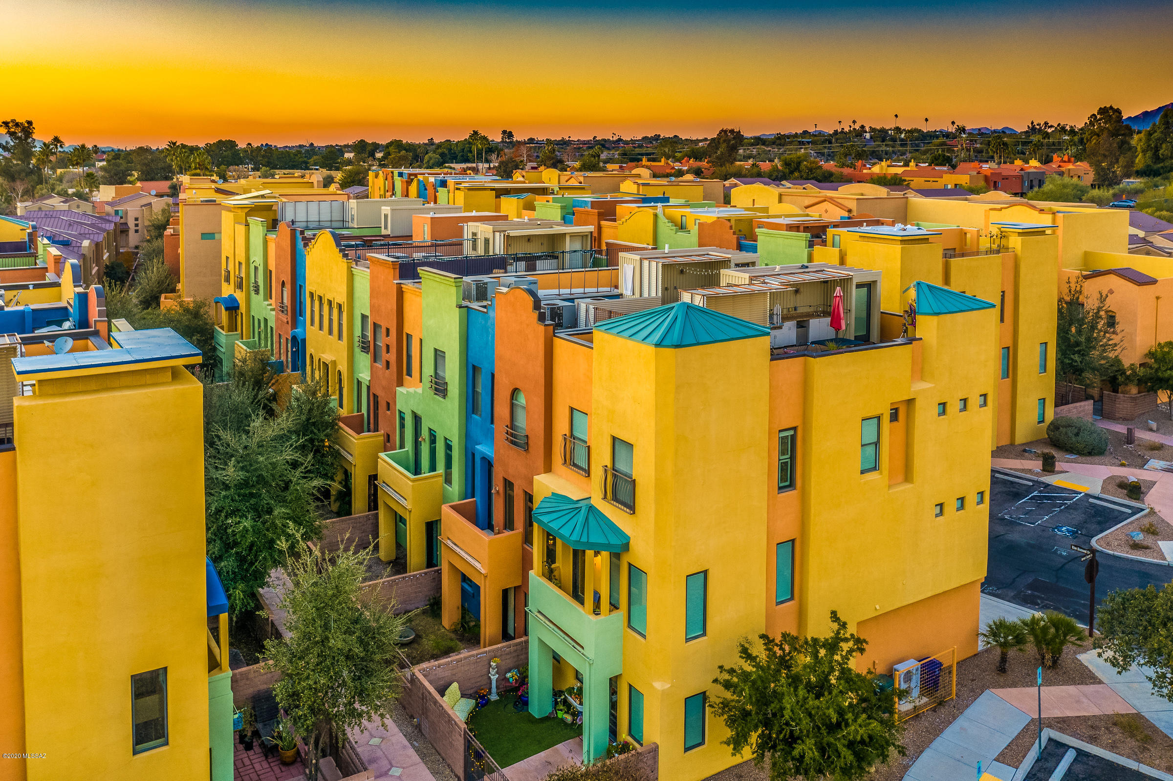 River Walk (1-140) - Residential