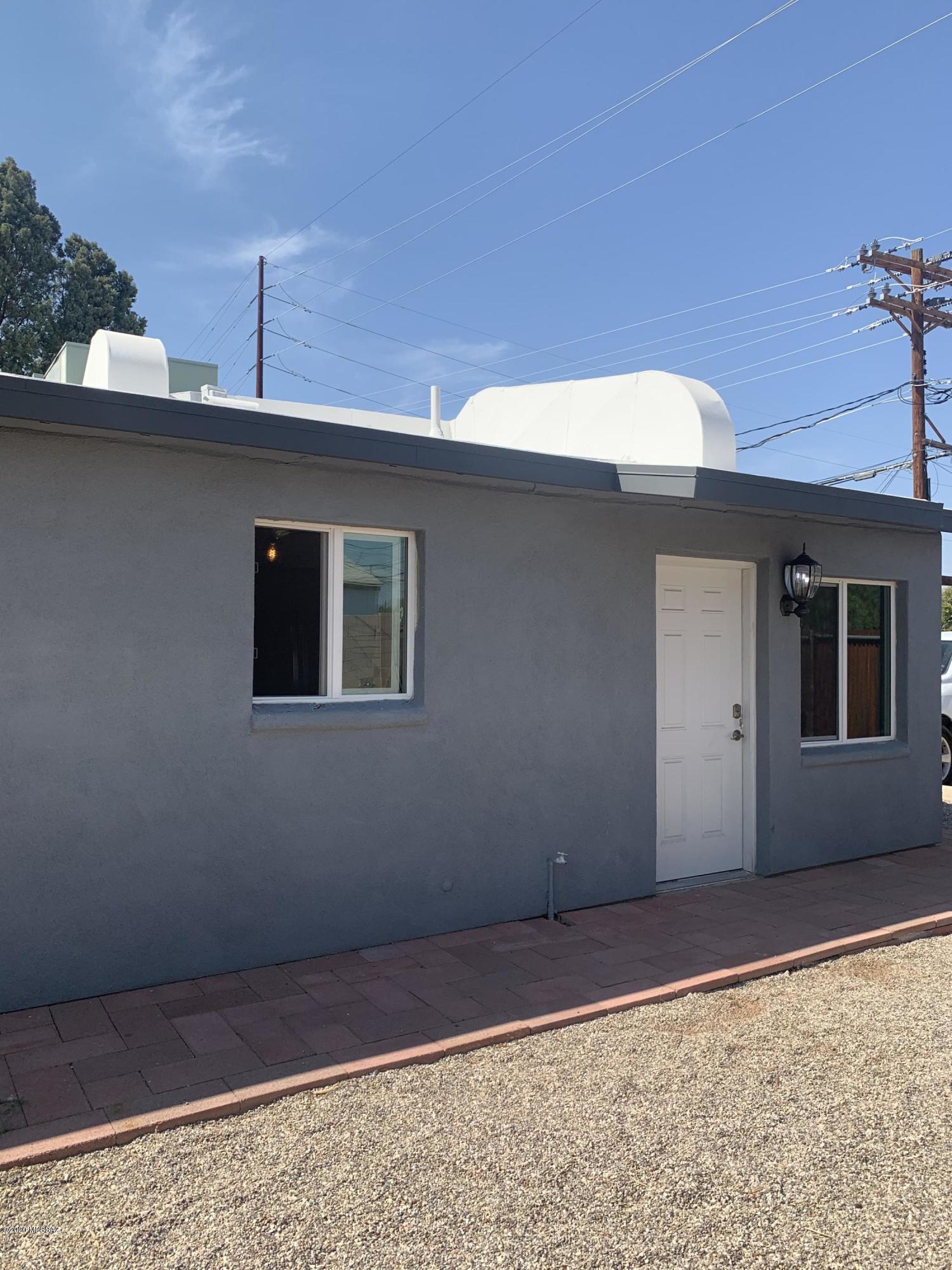 Gorgeous 1BR/1BA with Upgrades throughout! This rental has ceramic wood lookalike tile throughout, fresh paint, granite counters. stainless steel appliances, and an upgraded bathroom. Water/Sewer/Trash is included with the rent. Call to schedule a viewing!
