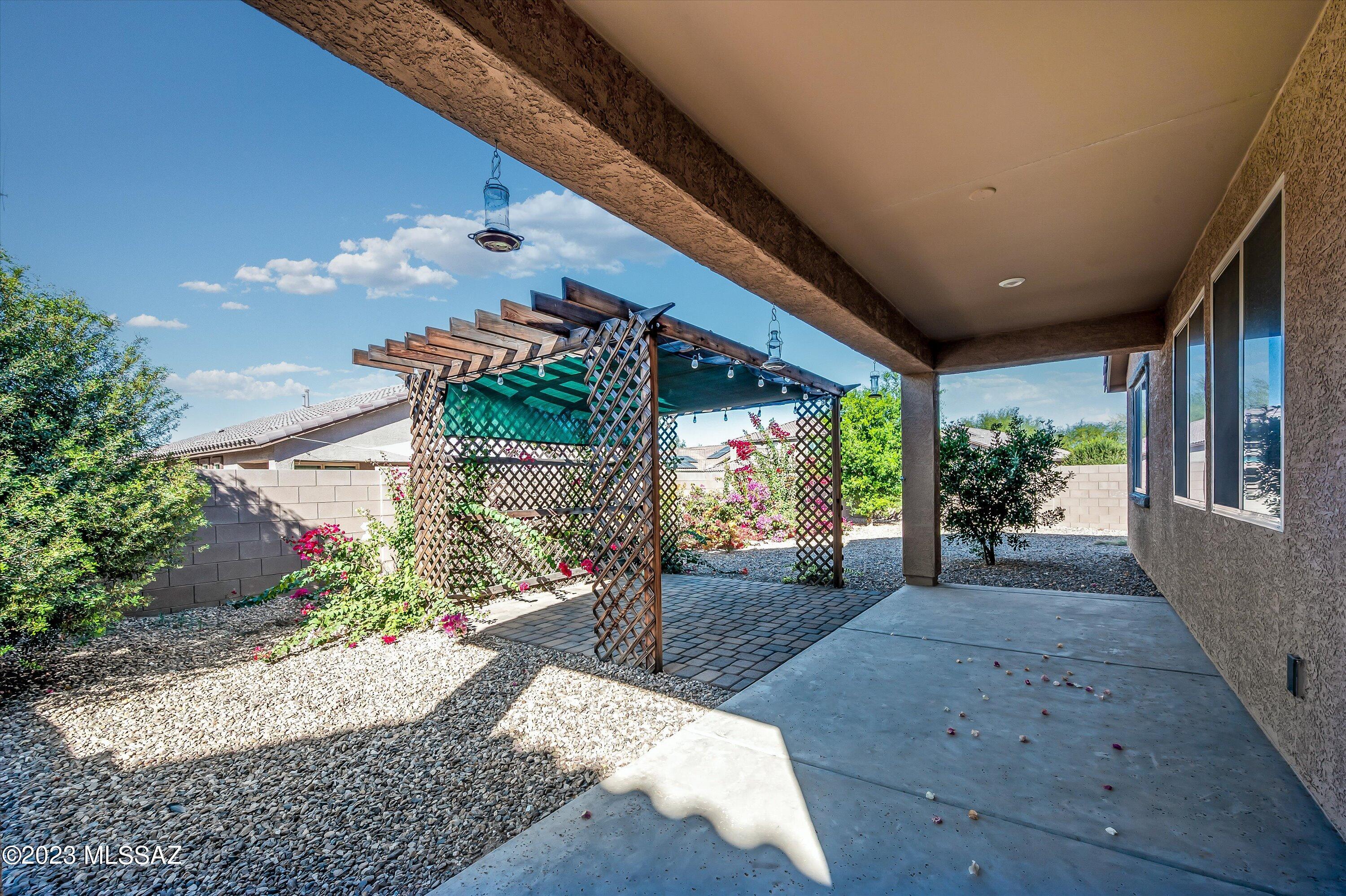 Gladden Farms 22 & 24 - Residential Lease