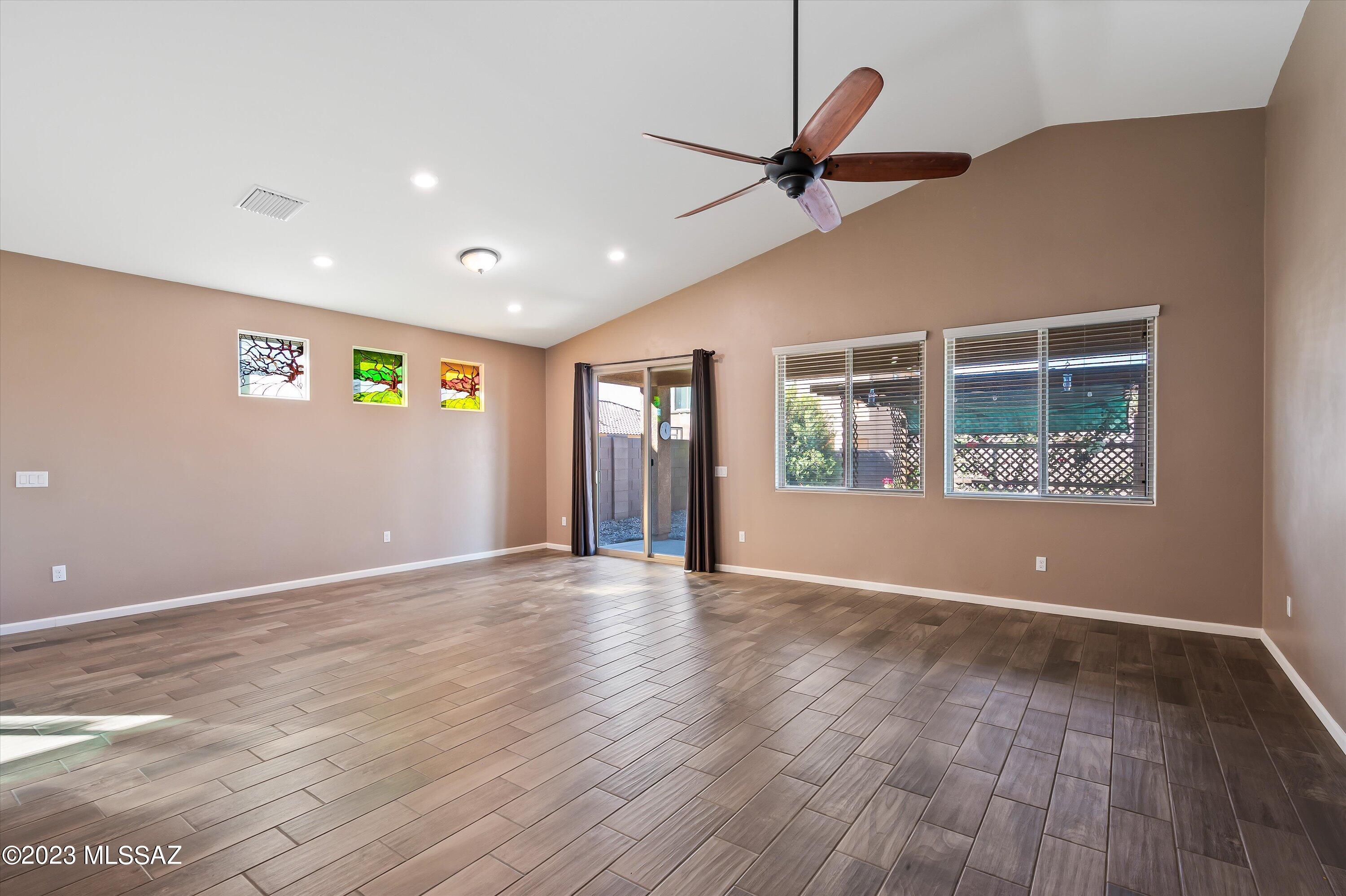 Gladden Farms 22 & 24 - Residential Lease