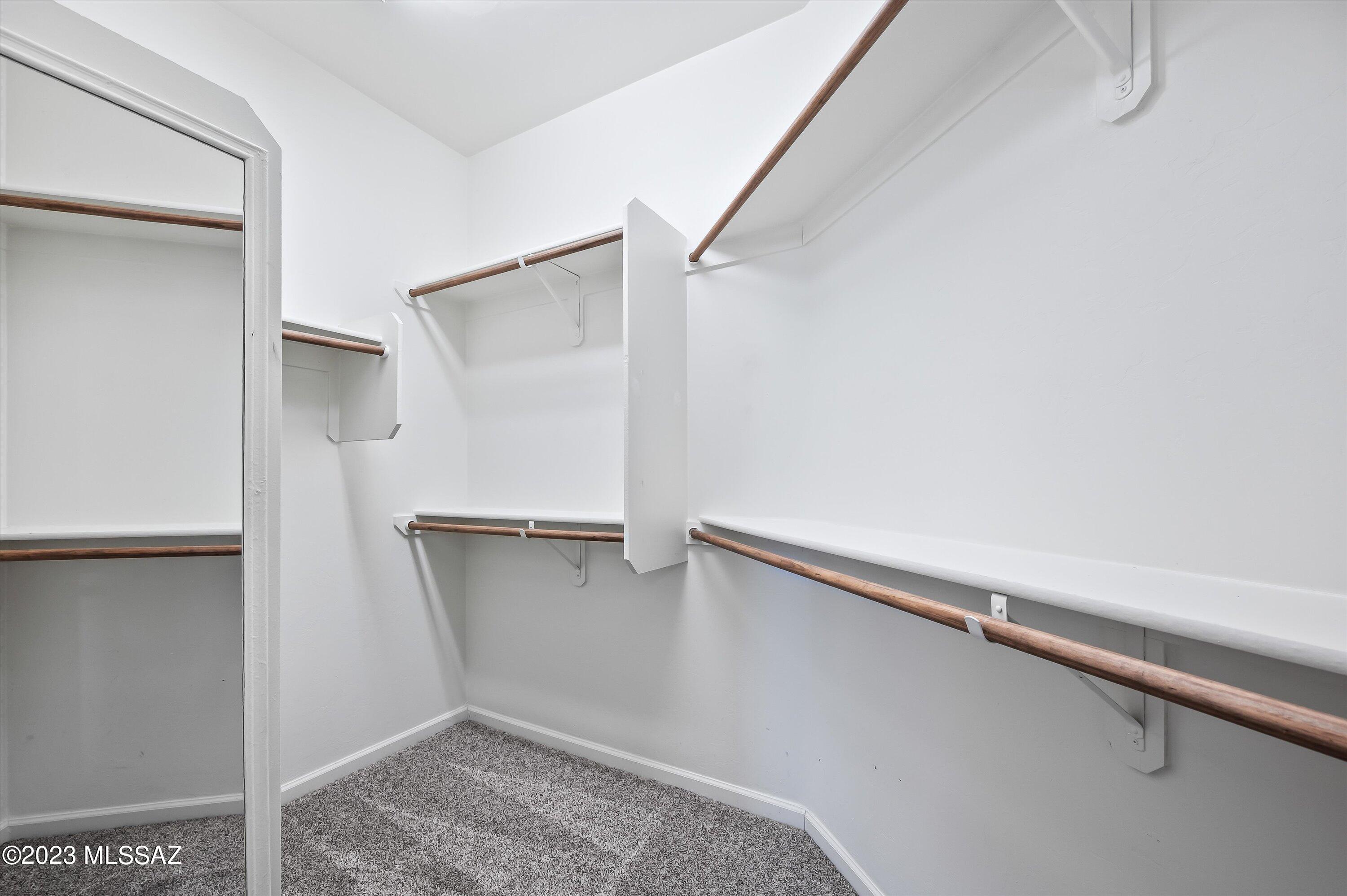 Gladden Farms 22 & 24 - Residential Lease
