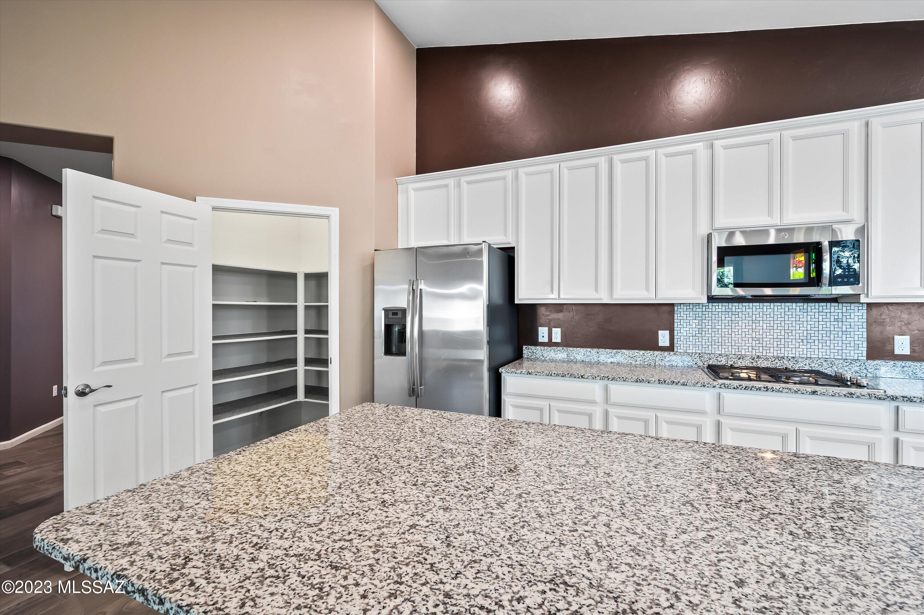 Gladden Farms 22 & 24 - Residential Lease