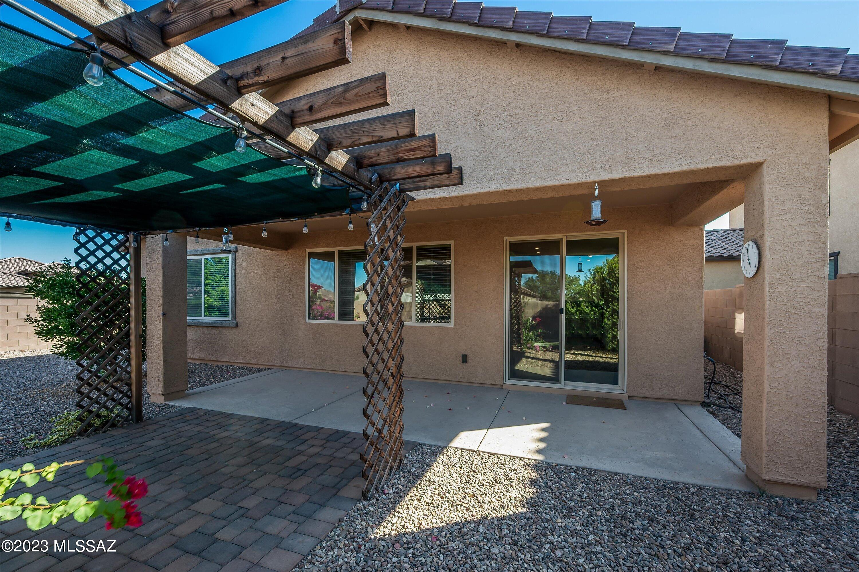 Gladden Farms 22 & 24 - Residential Lease